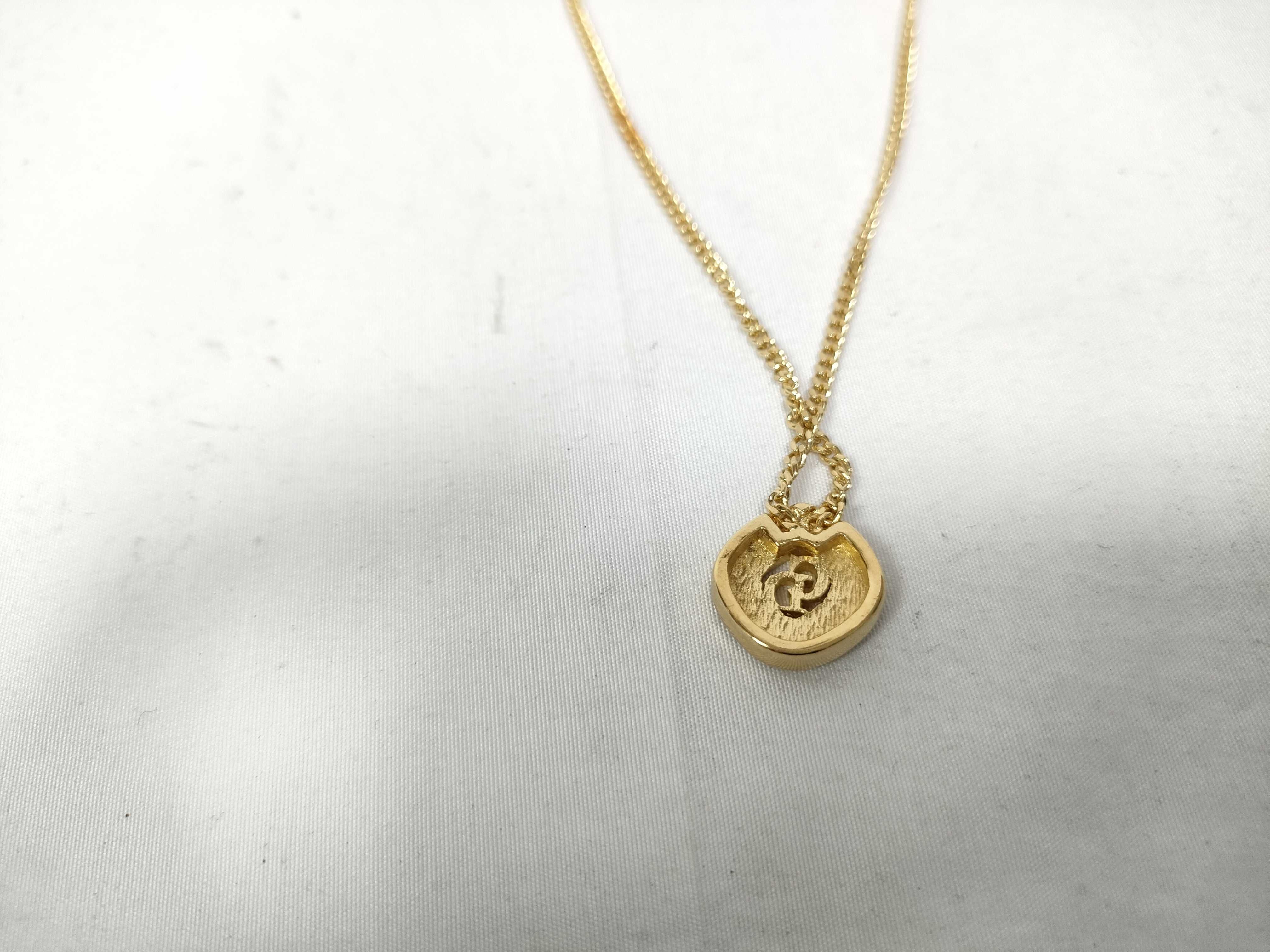 necklace — view 2