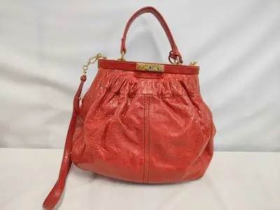 2-way Shoulder Bag with Key and Clasp