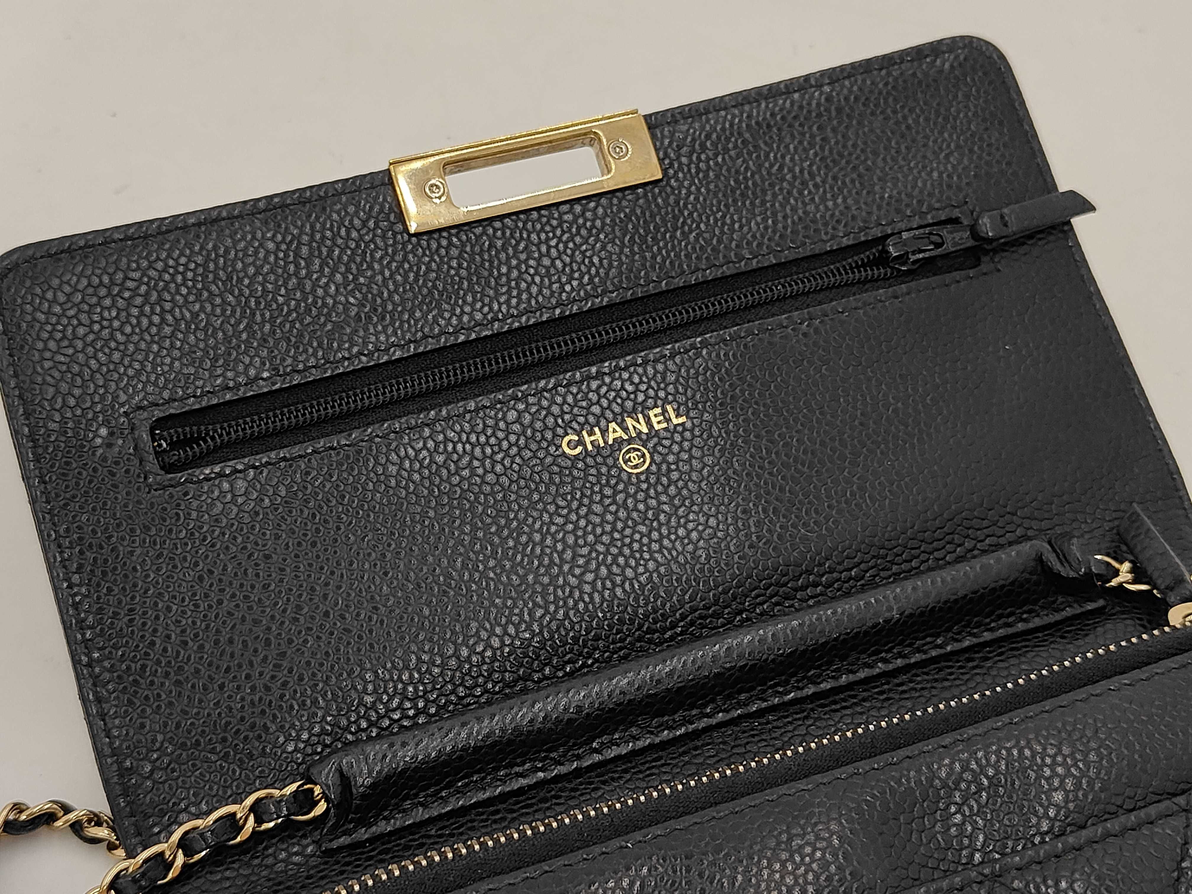 Matelassé Caviar Skin Chain Wallet (Serial Number 25) Shoulder Bag — view 11