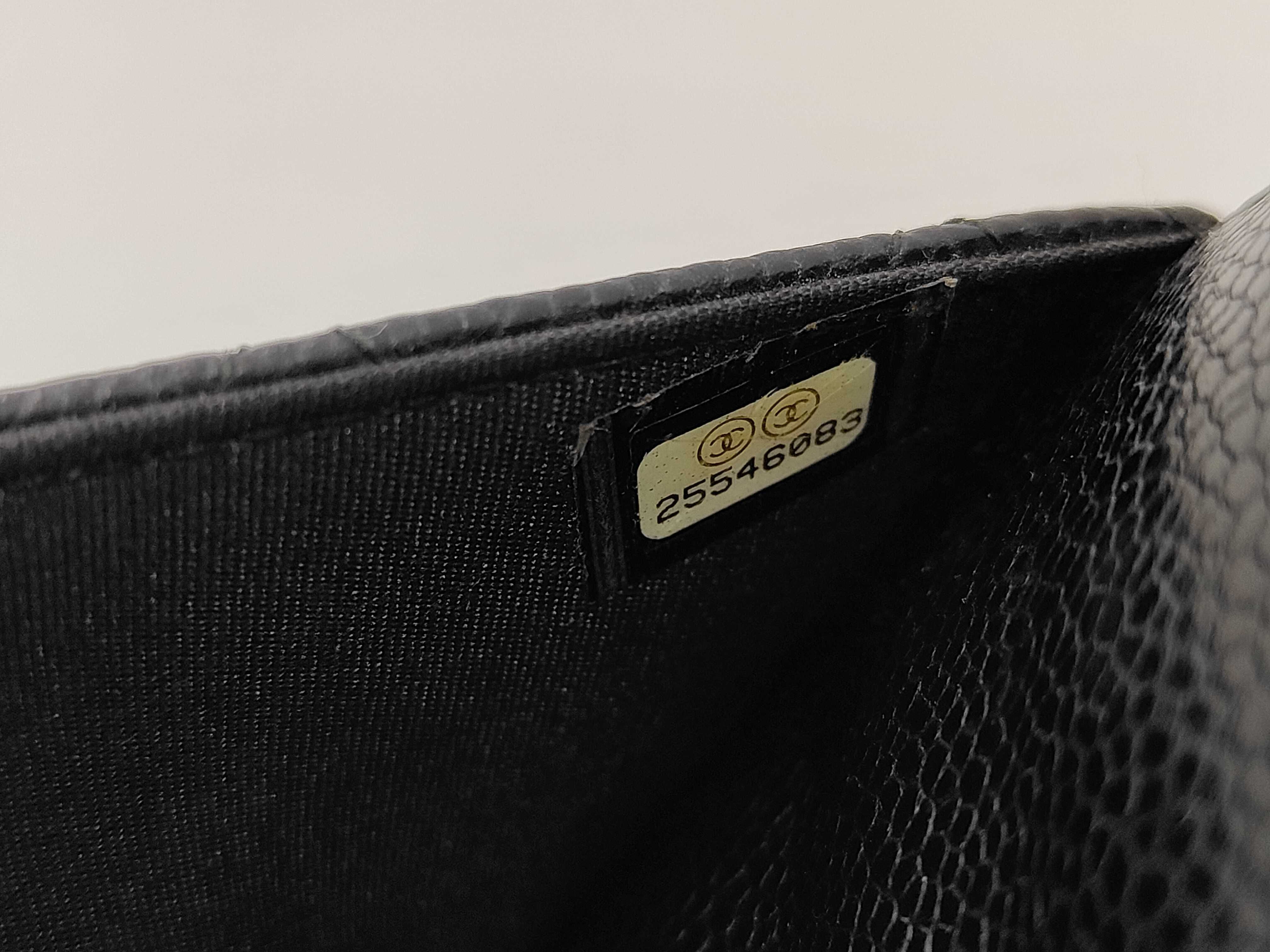 Matelassé Caviar Skin Chain Wallet (Serial Number 25) Shoulder Bag — view 9