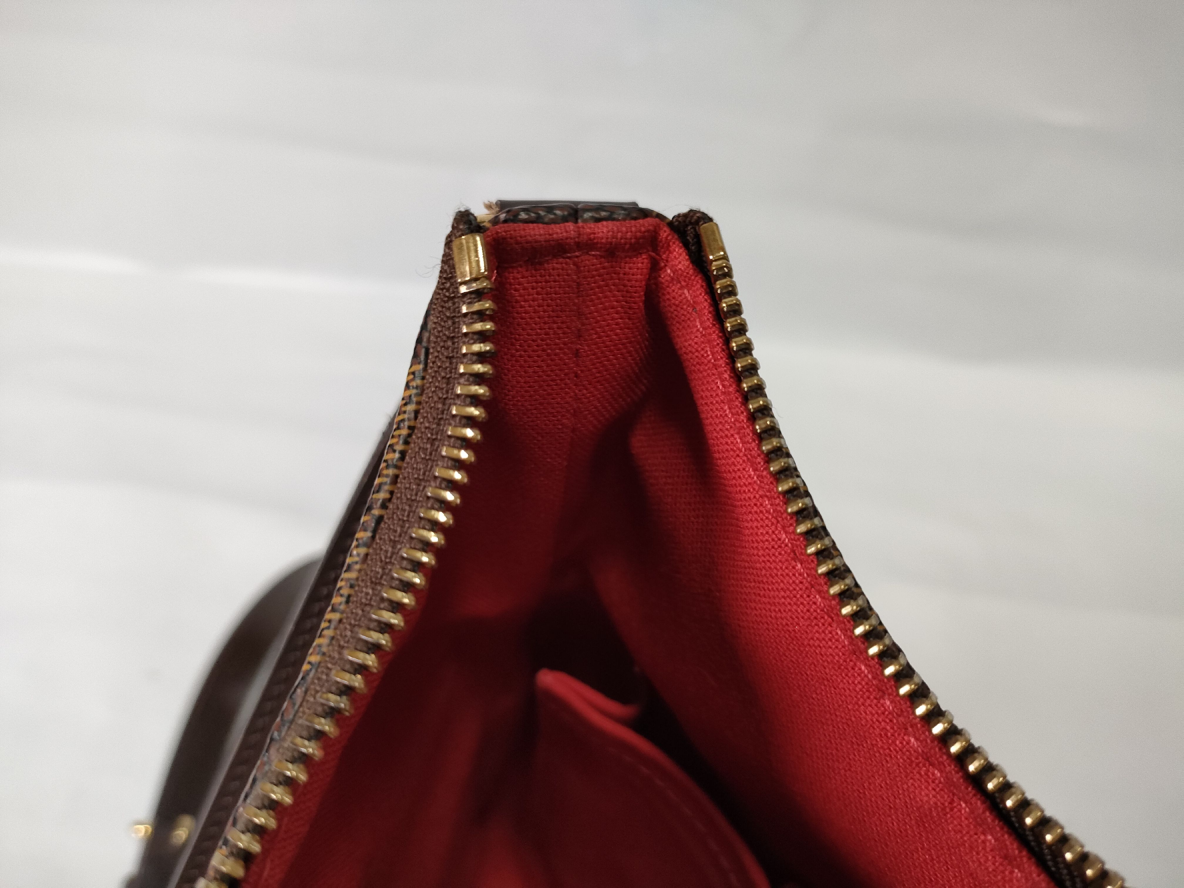 Damier N42251 Bloomsbury PM Shoulder Bag — view 11