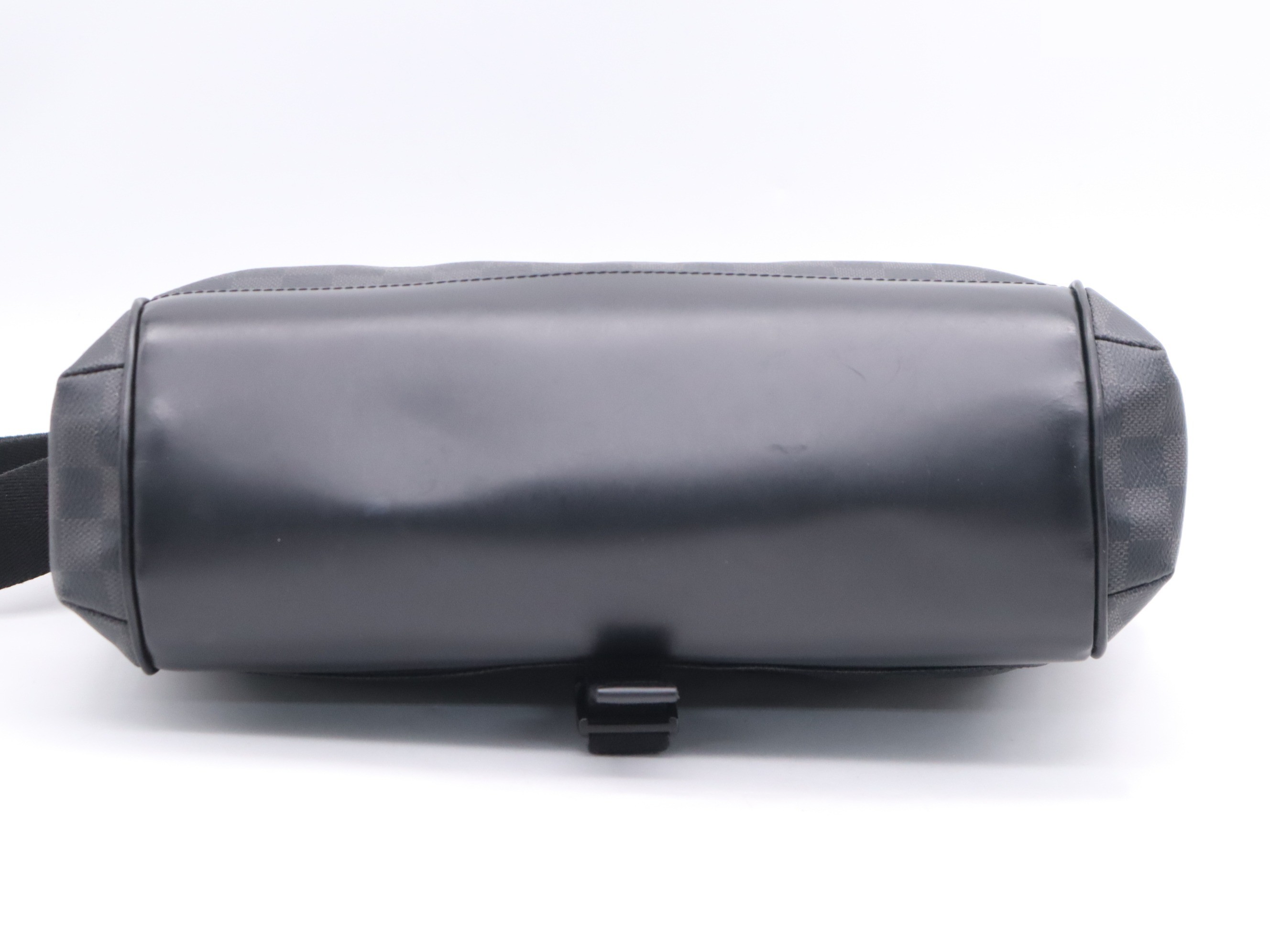 Damier Graphite Messenger PM — view 4