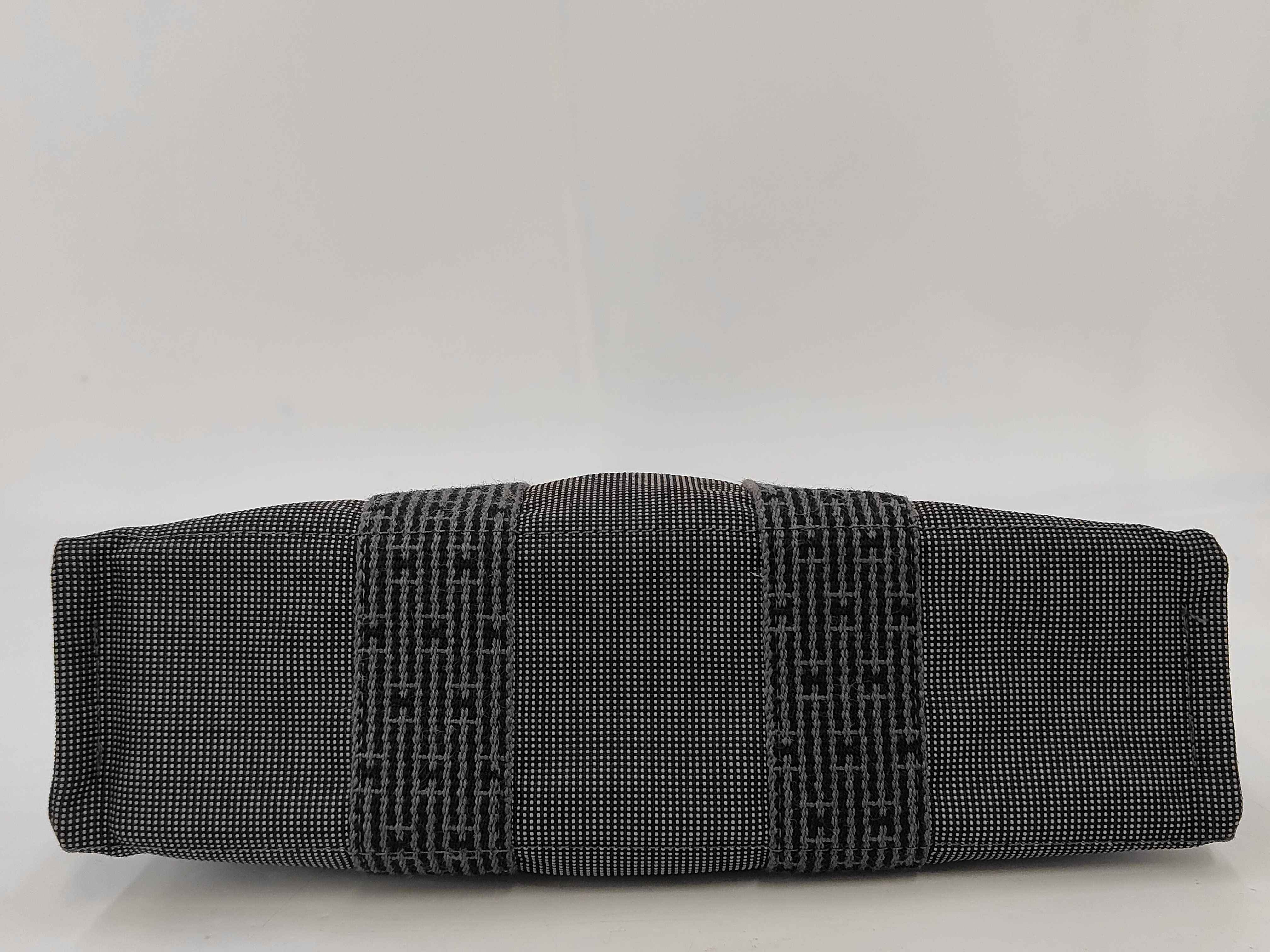 handbag — view 4