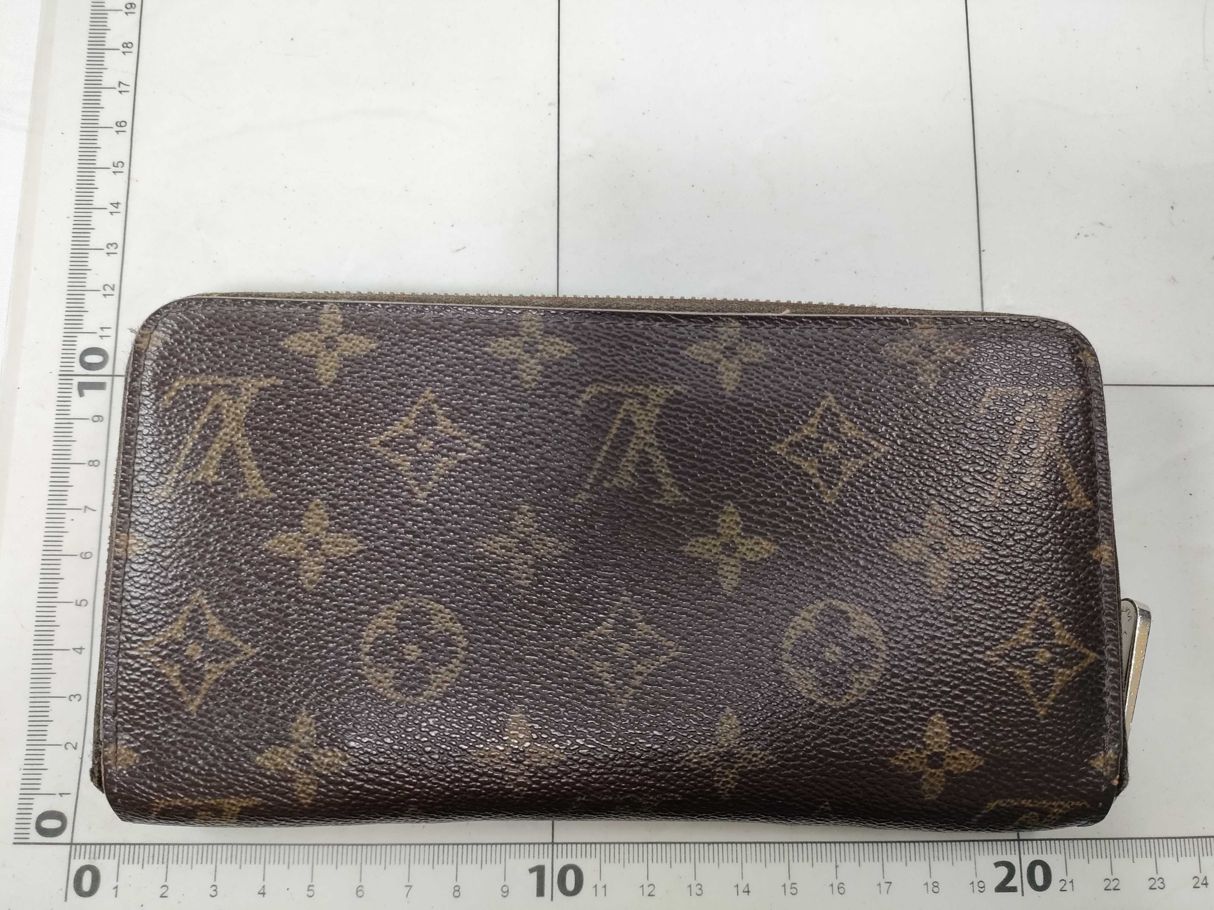 Monogram Wallet, Louis Vuitton Monogram Zippy Wallet, Long Wallet, Round Zip Wallet — view 2
