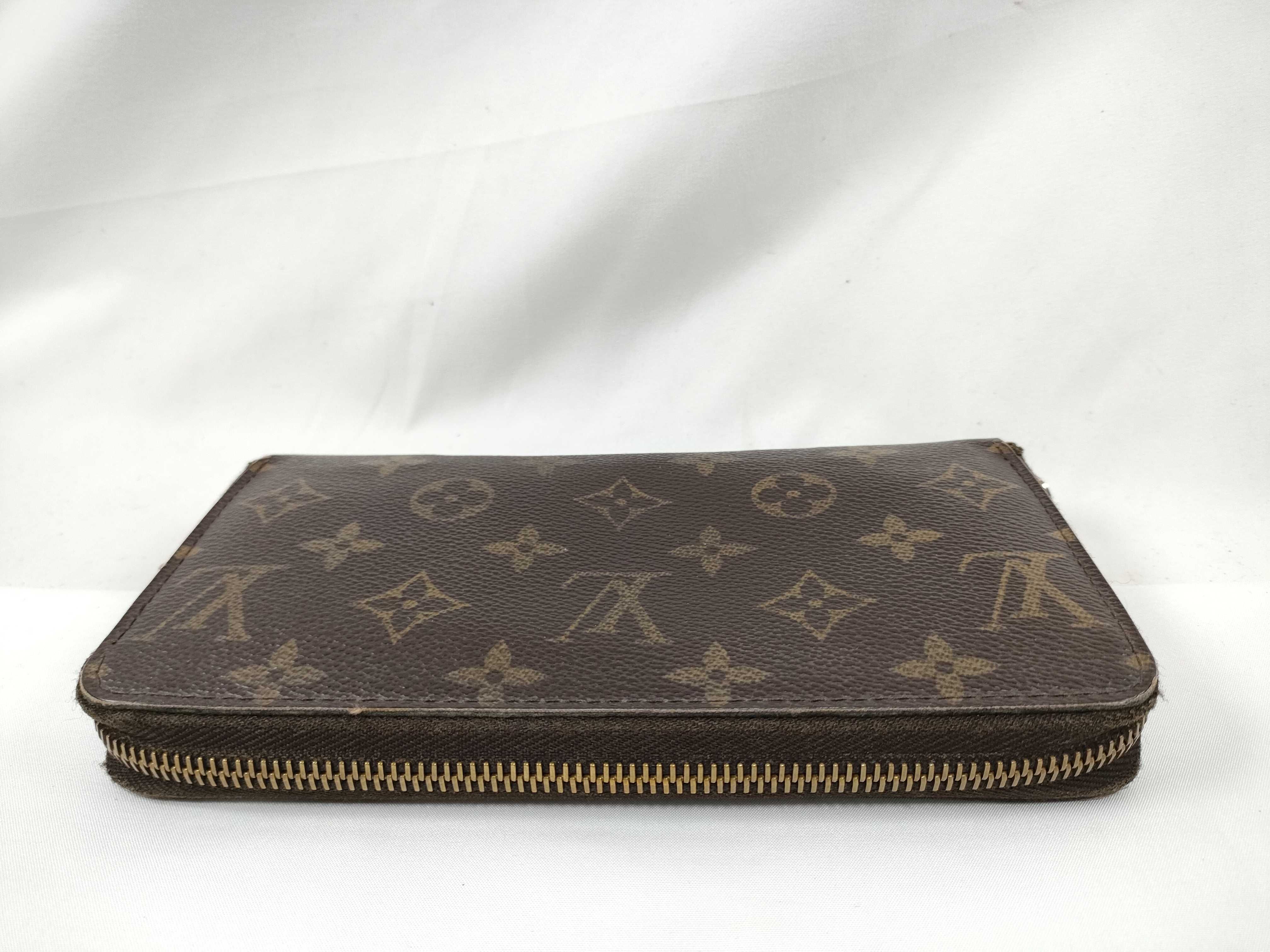 Monogram Wallet, Louis Vuitton Monogram Zippy Wallet, Long Wallet, Round Zip Wallet — view 3