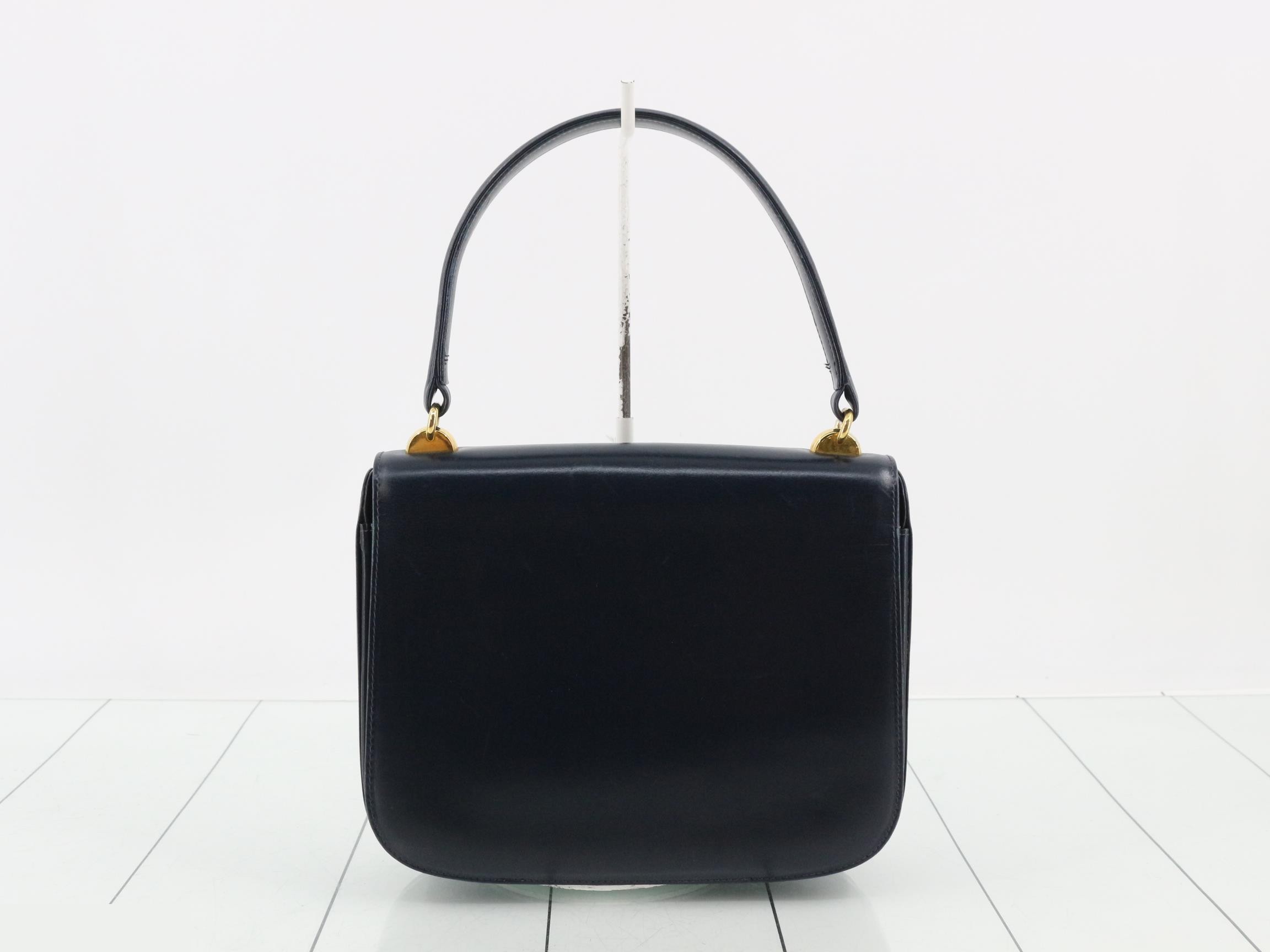 Small leather top-handle bag with interlocking G logo. — view 2