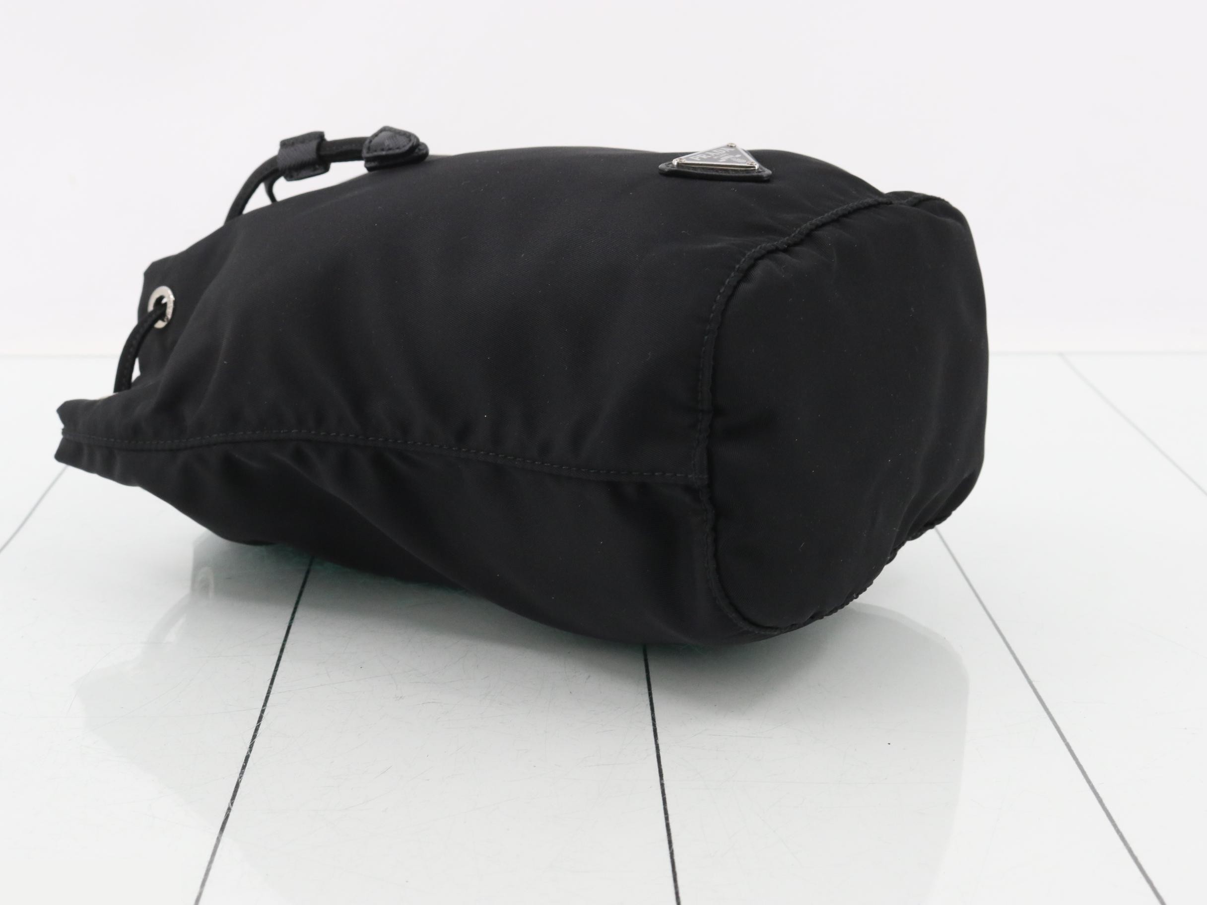 Tessuto Nylon Drawstring Bag — view 5