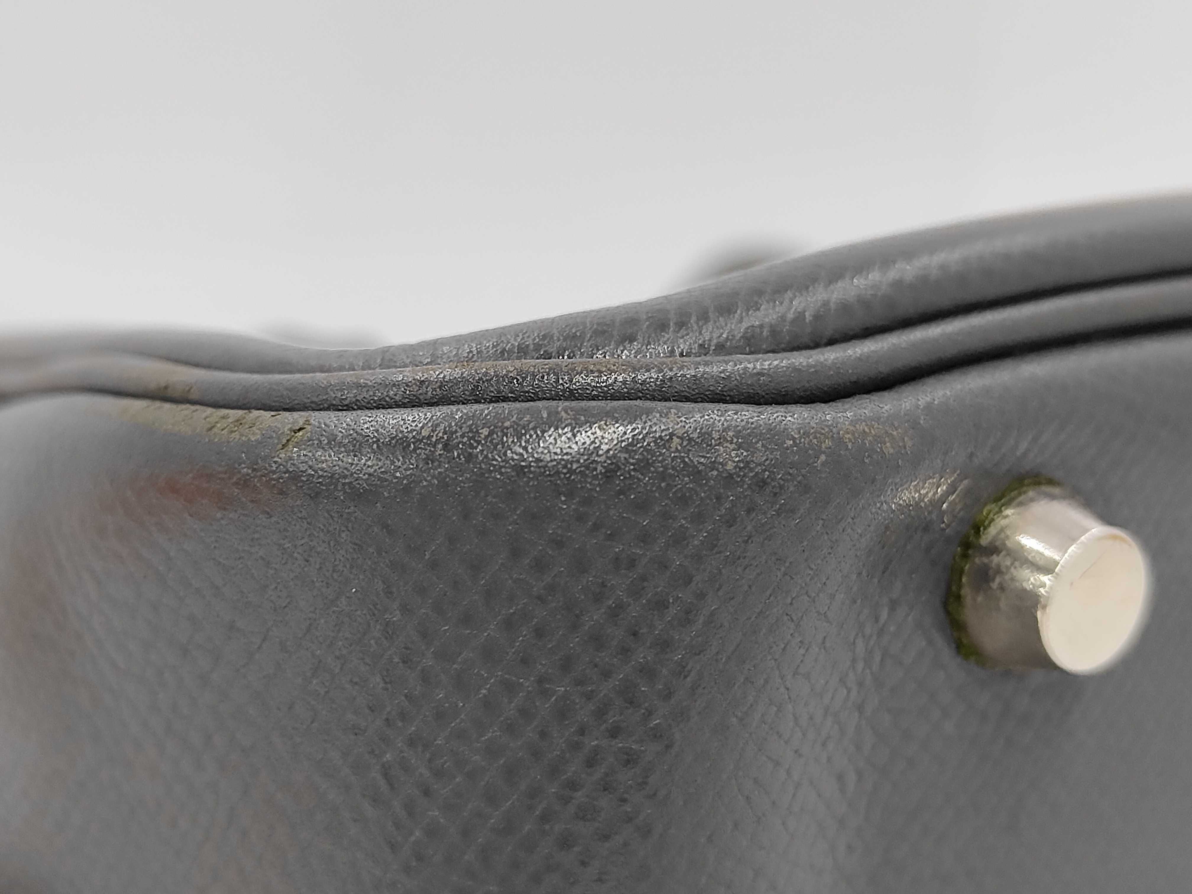 Plume 28 S stamp Leather Gray Handbag with Dust Bag — view 7