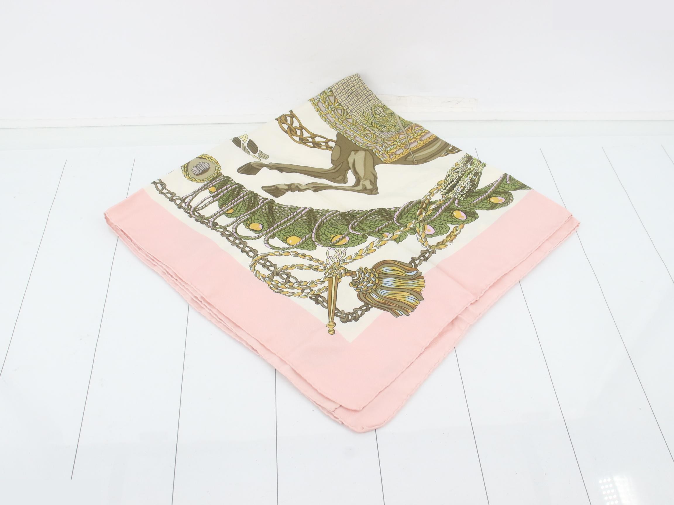 scarf — view 2