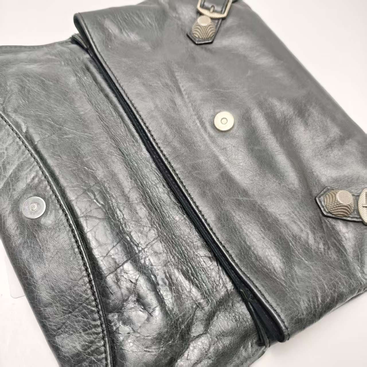 【*Shipped from: China*】BALENCIAGA Classic City Leather Clutch Bag Second Bag — view 5