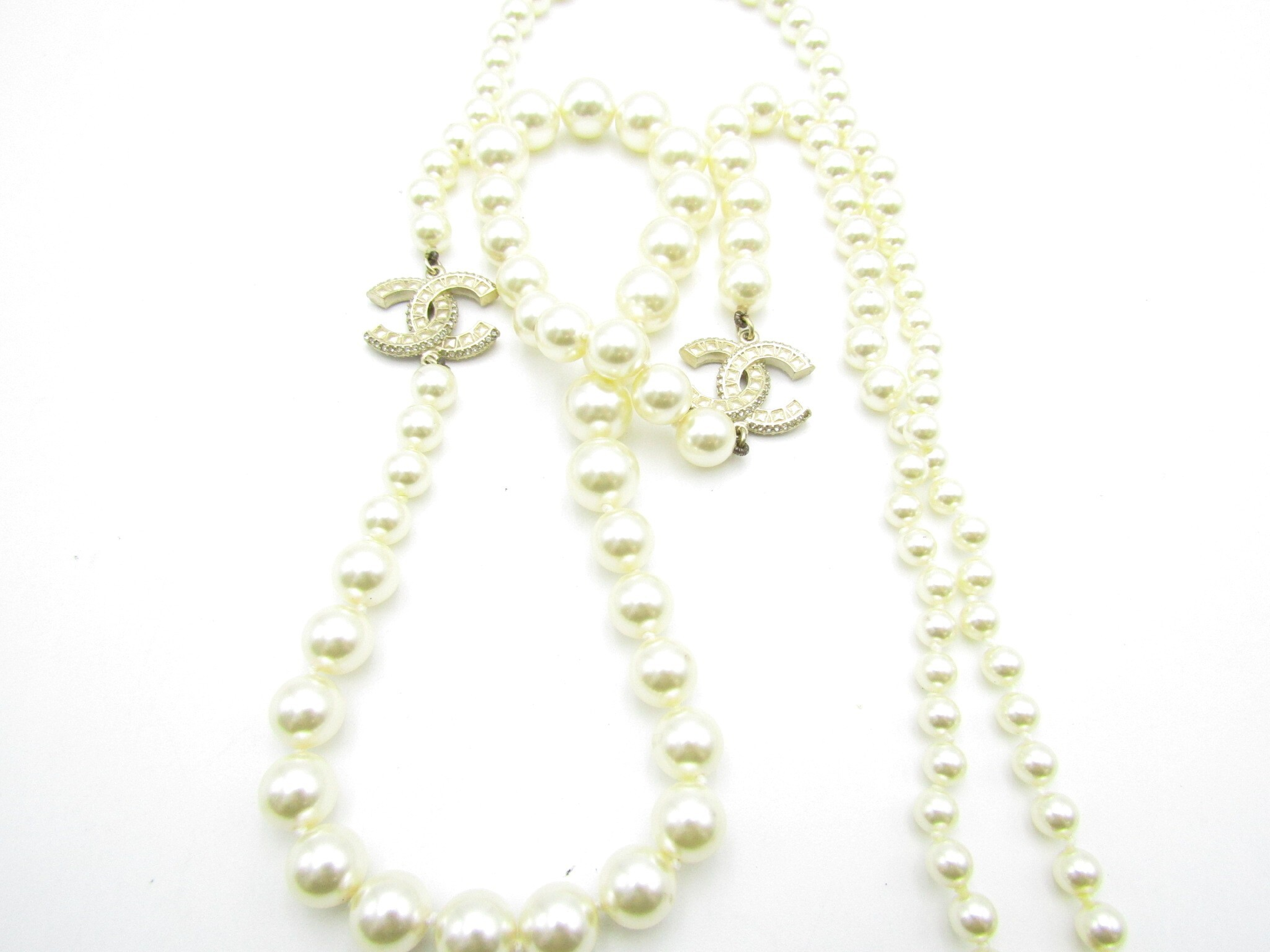 CC Pearl Long Necklace F16V GP/Crystal Other Accessories — view 4