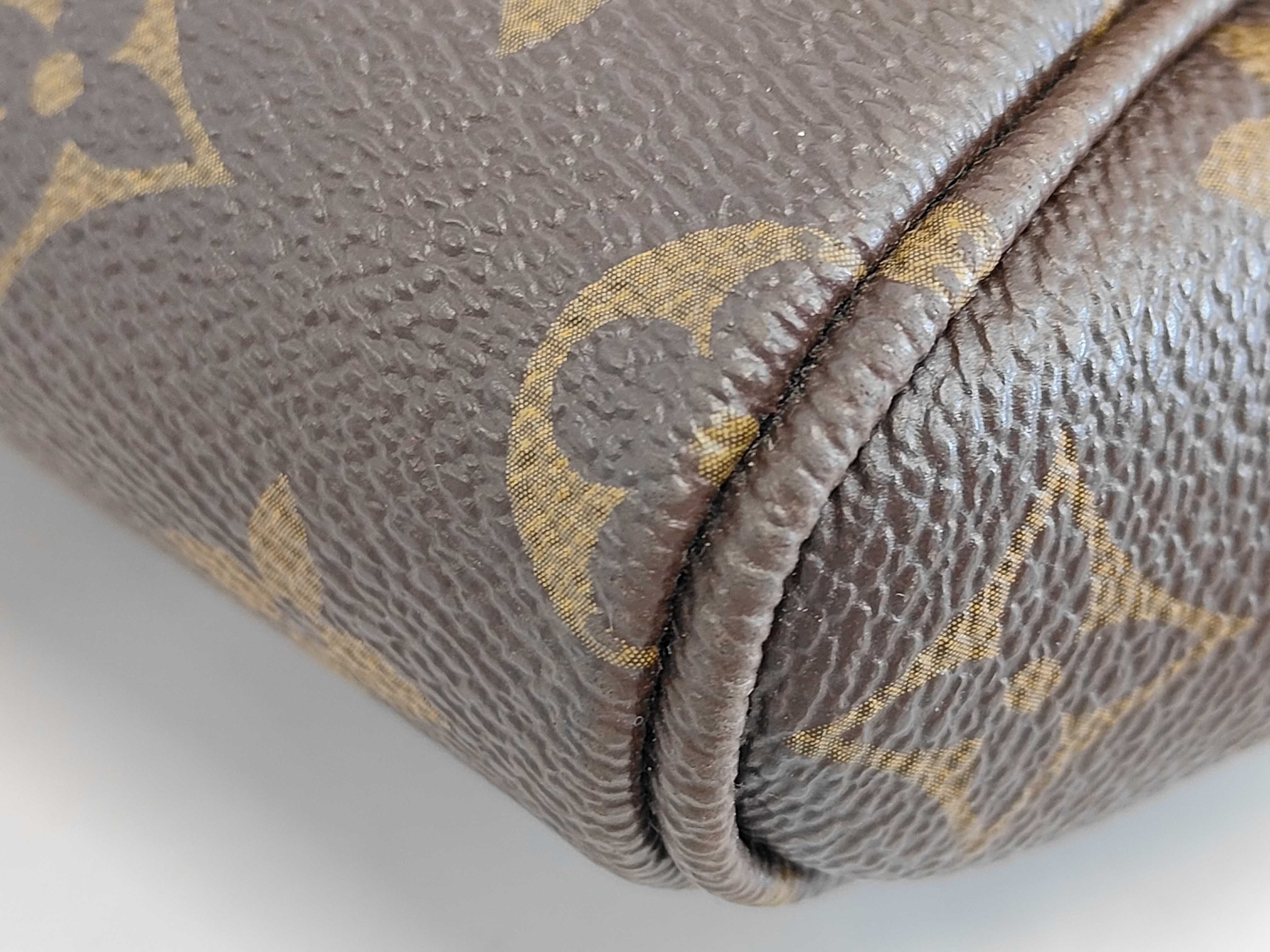 handbag — view 3