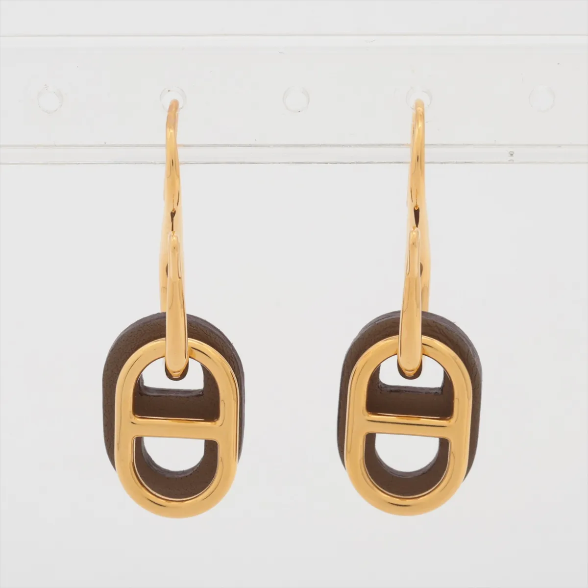Au Maillon Earrings (Pair) GP x Leather Greige x Gold — view 2