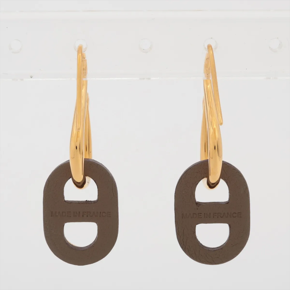 Au Maillon Earrings (Pair) GP x Leather Greige x Gold — view 3