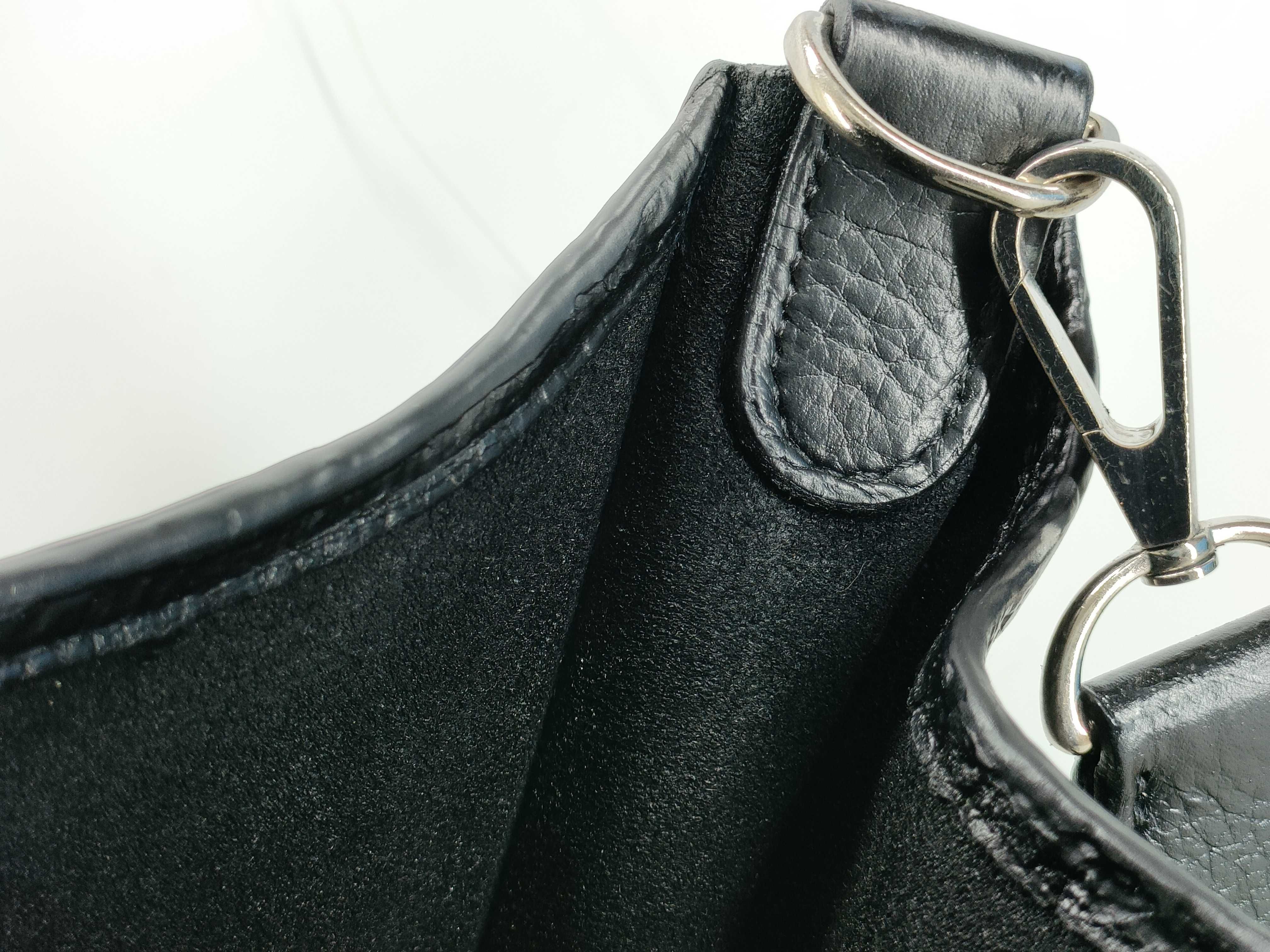 Evelyne Shoulder Bag — view 9