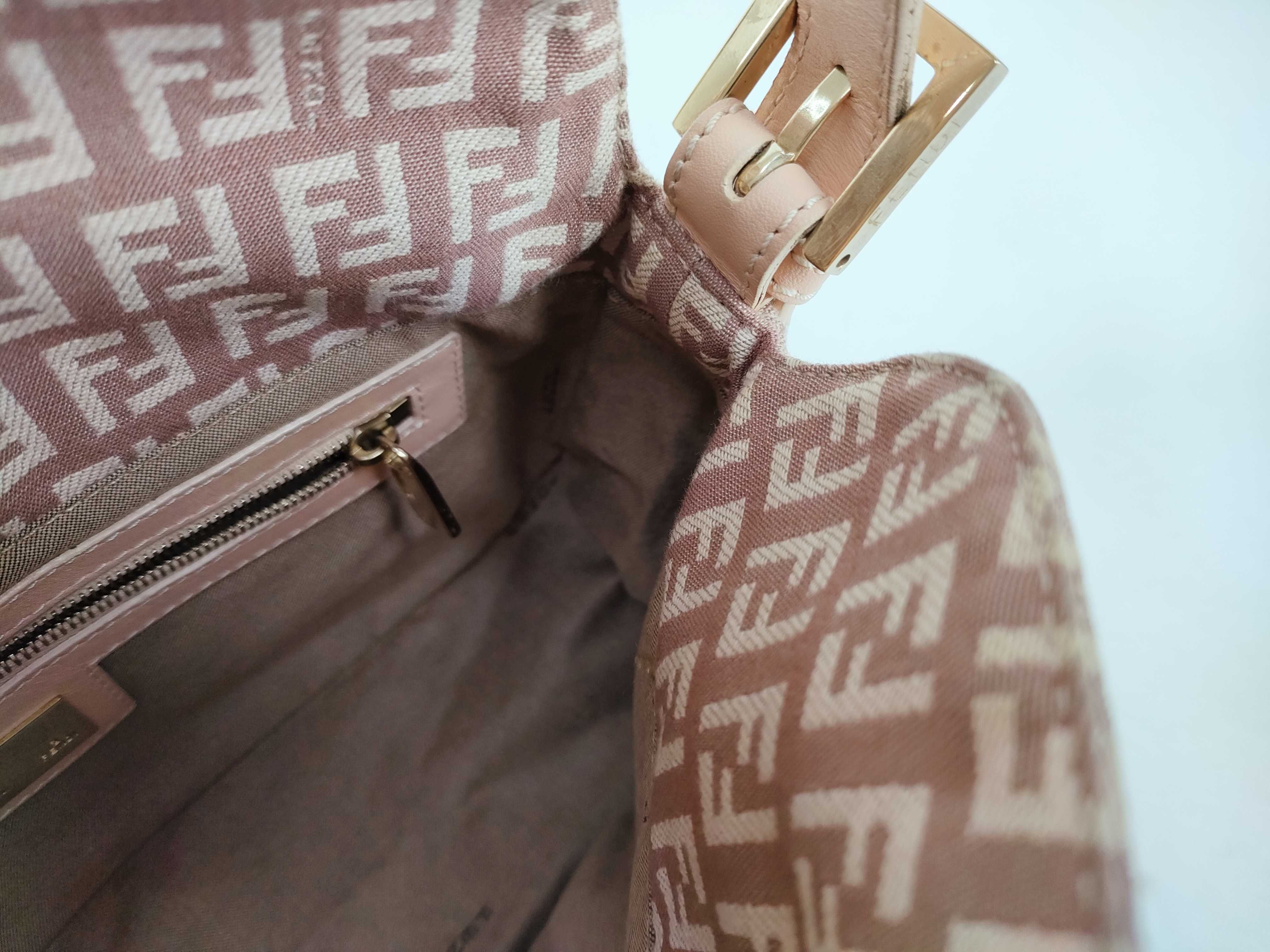 Mamma Fendi Zucchino Mamma Bucket Pink Shoulder Bag — view 11