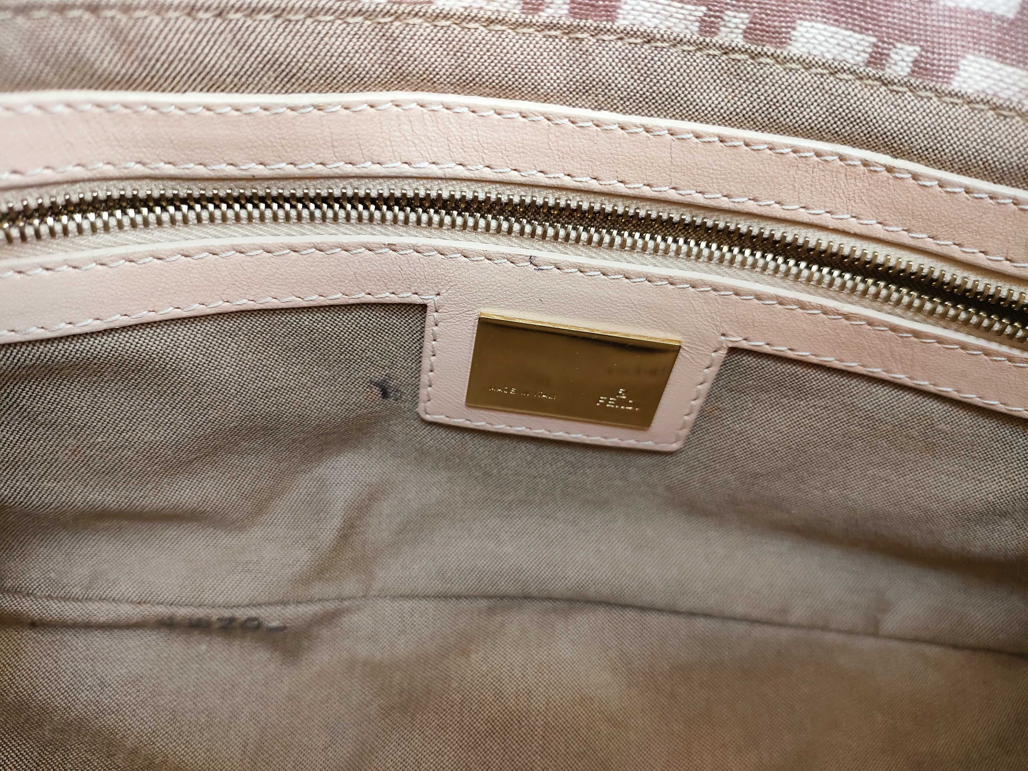 Mamma Fendi Zucchino Mamma Bucket Pink Shoulder Bag — view 12