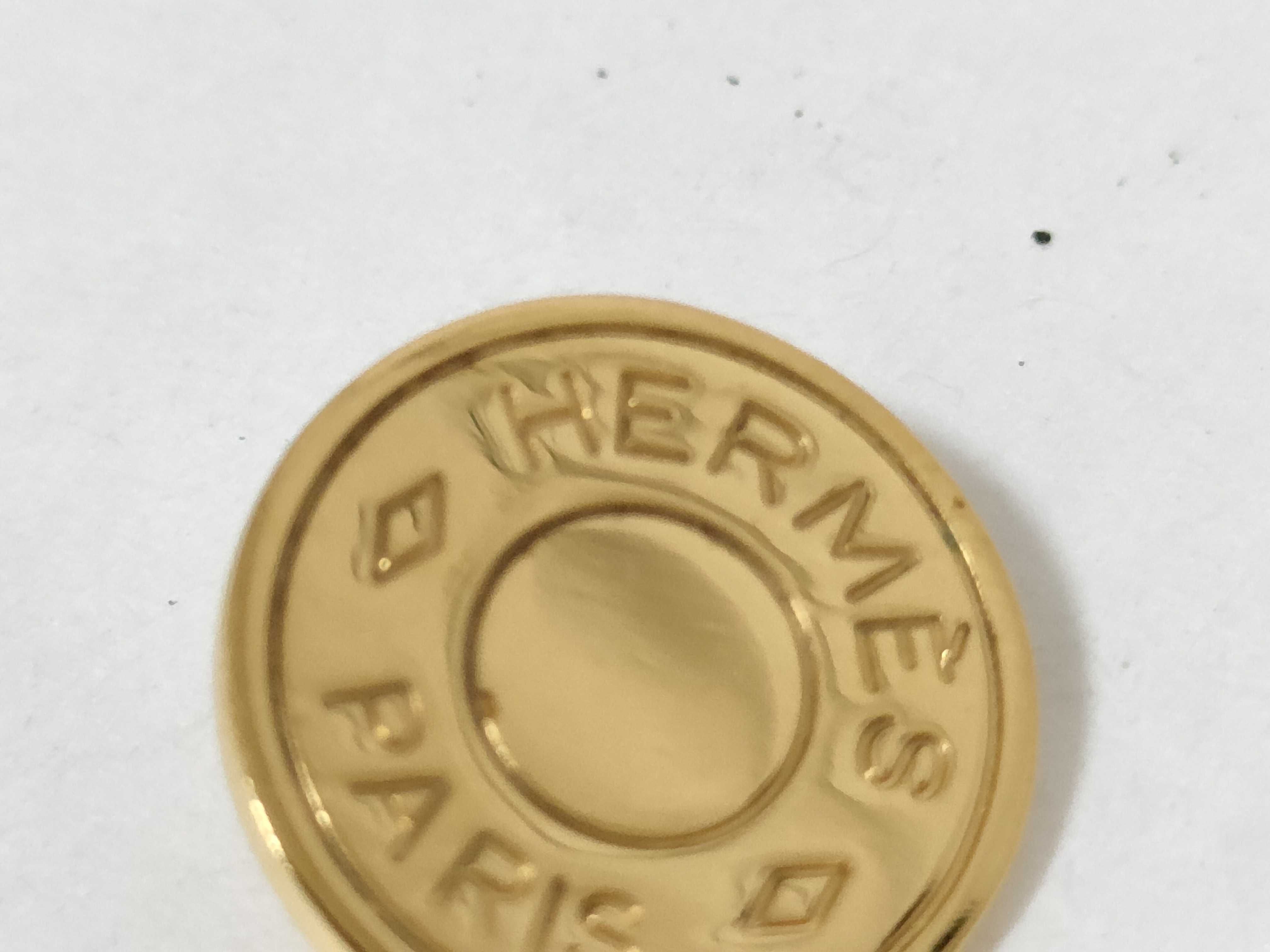 Sellier Brooch, Gold Brooch — view 2