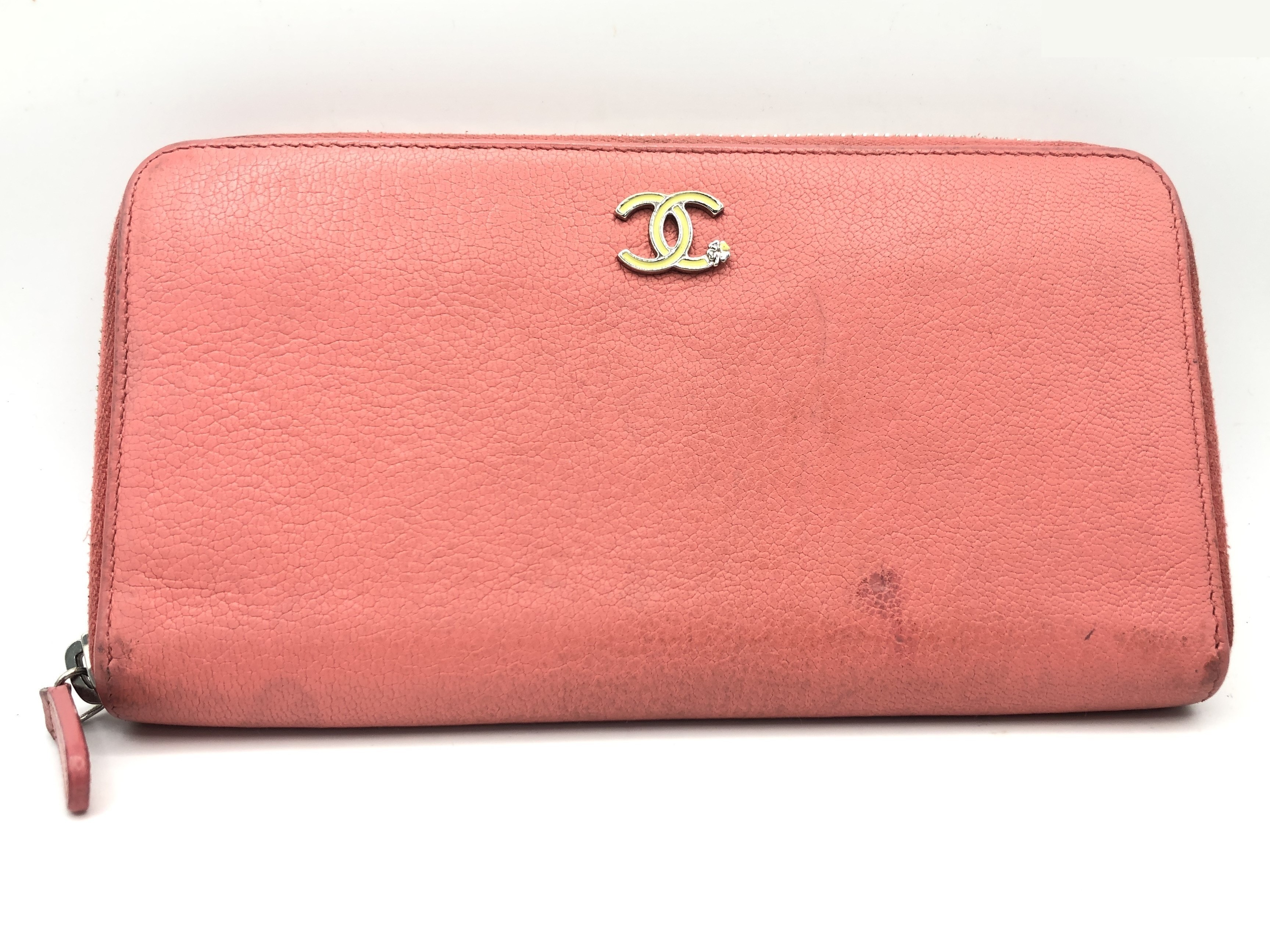 Lucky Clover Round Zip Wallet with Seal, 25843757, Leather