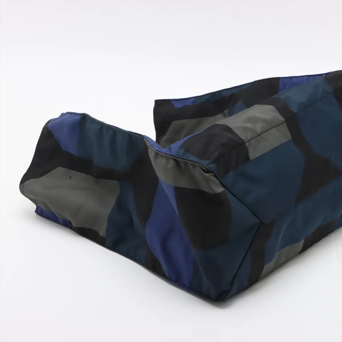 nylon x leather tote bag black x green x blue — view 4