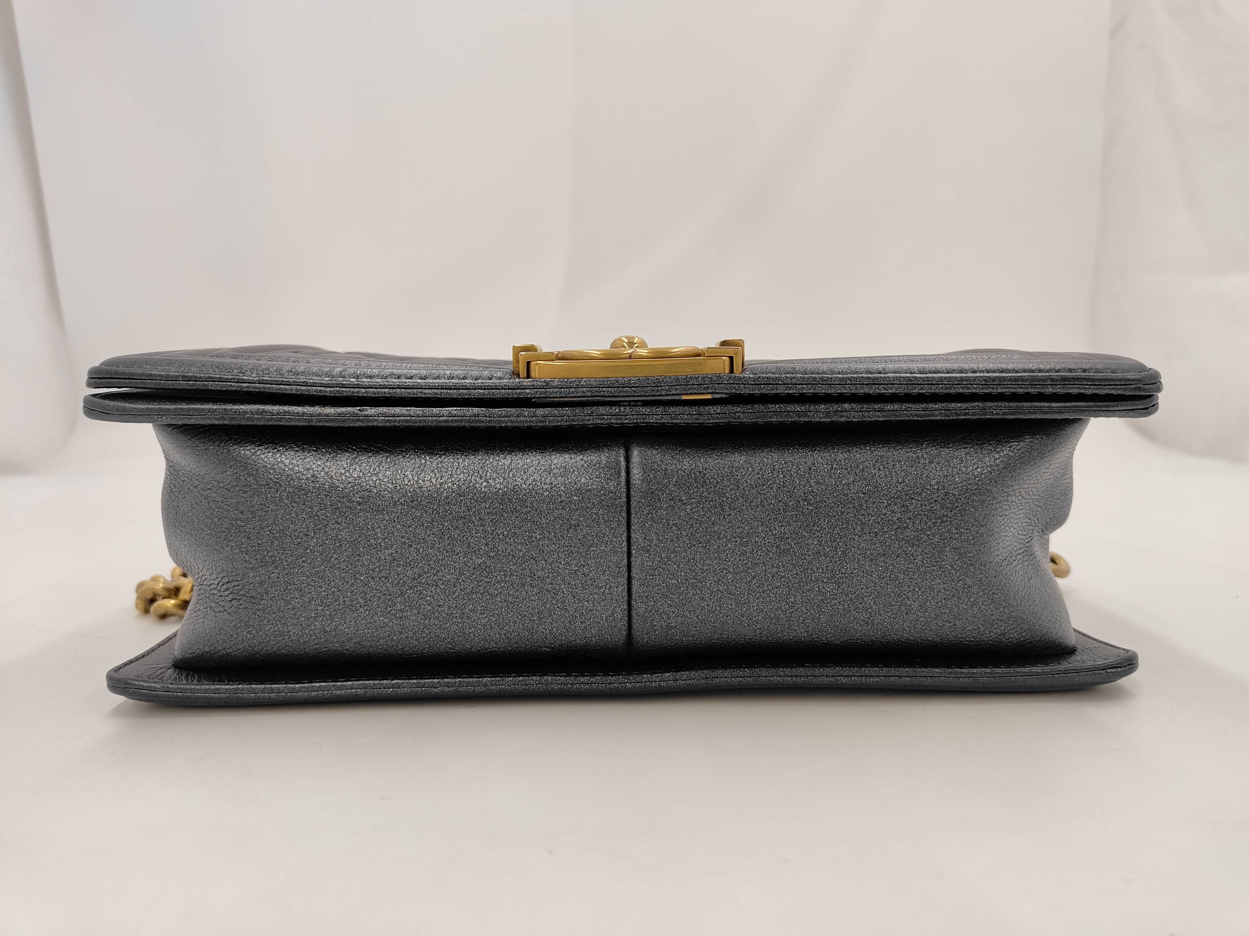 Boy Chanel 25 Shoulder Bag with Gold Hardware — view 13