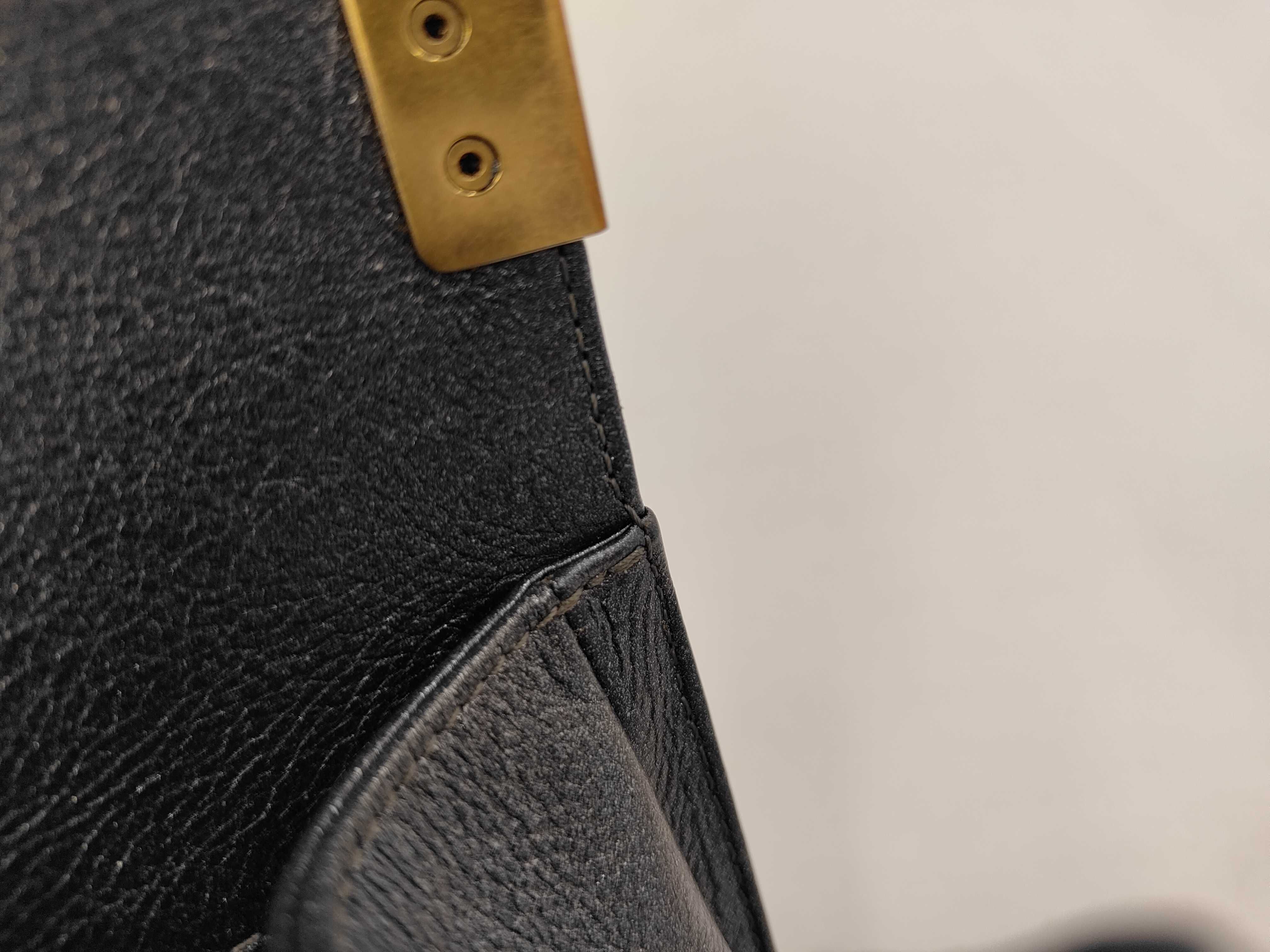 Boy Chanel 25 Shoulder Bag with Gold Hardware — view 8