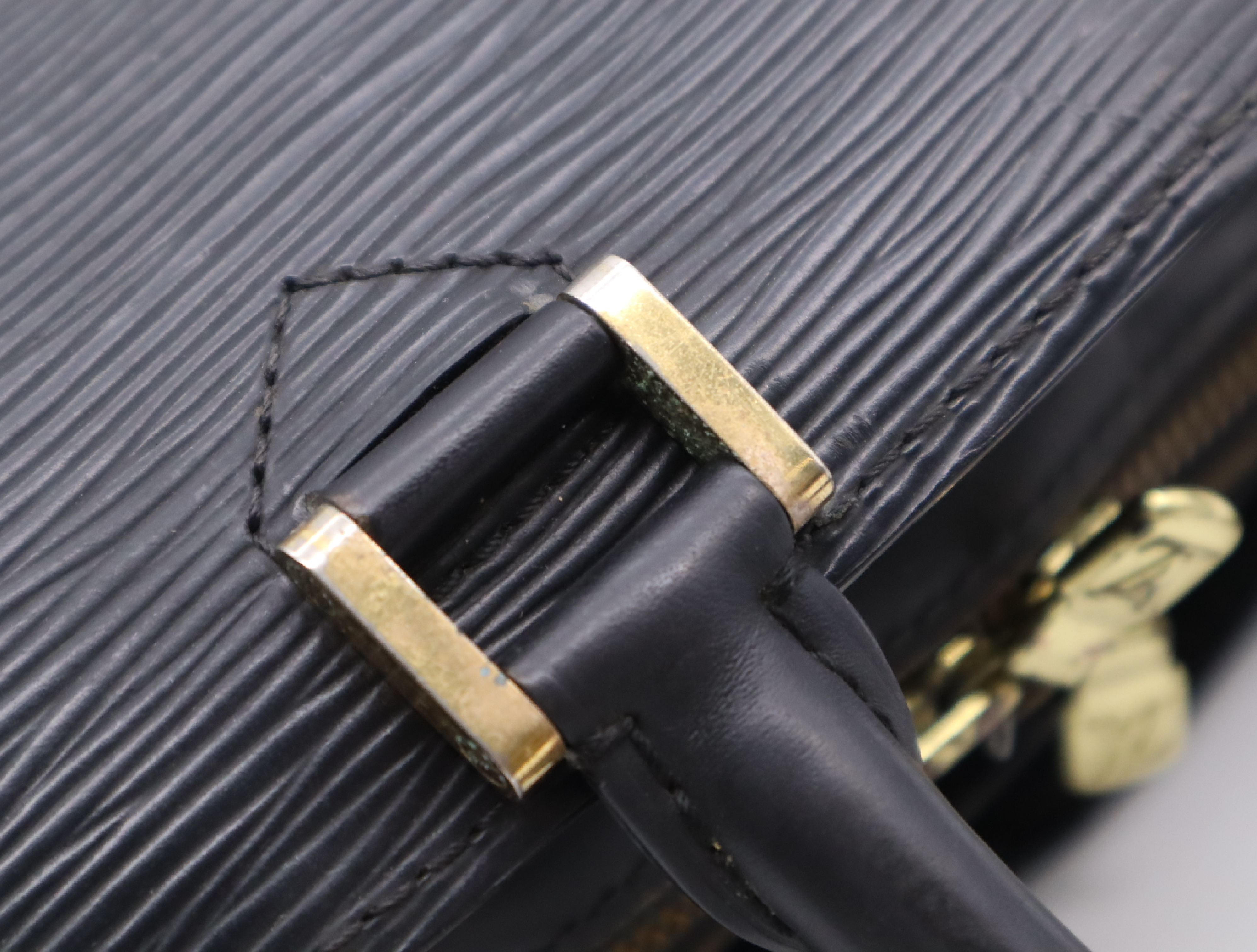 M52052 Pont Neuf Noir Handbag — view 9