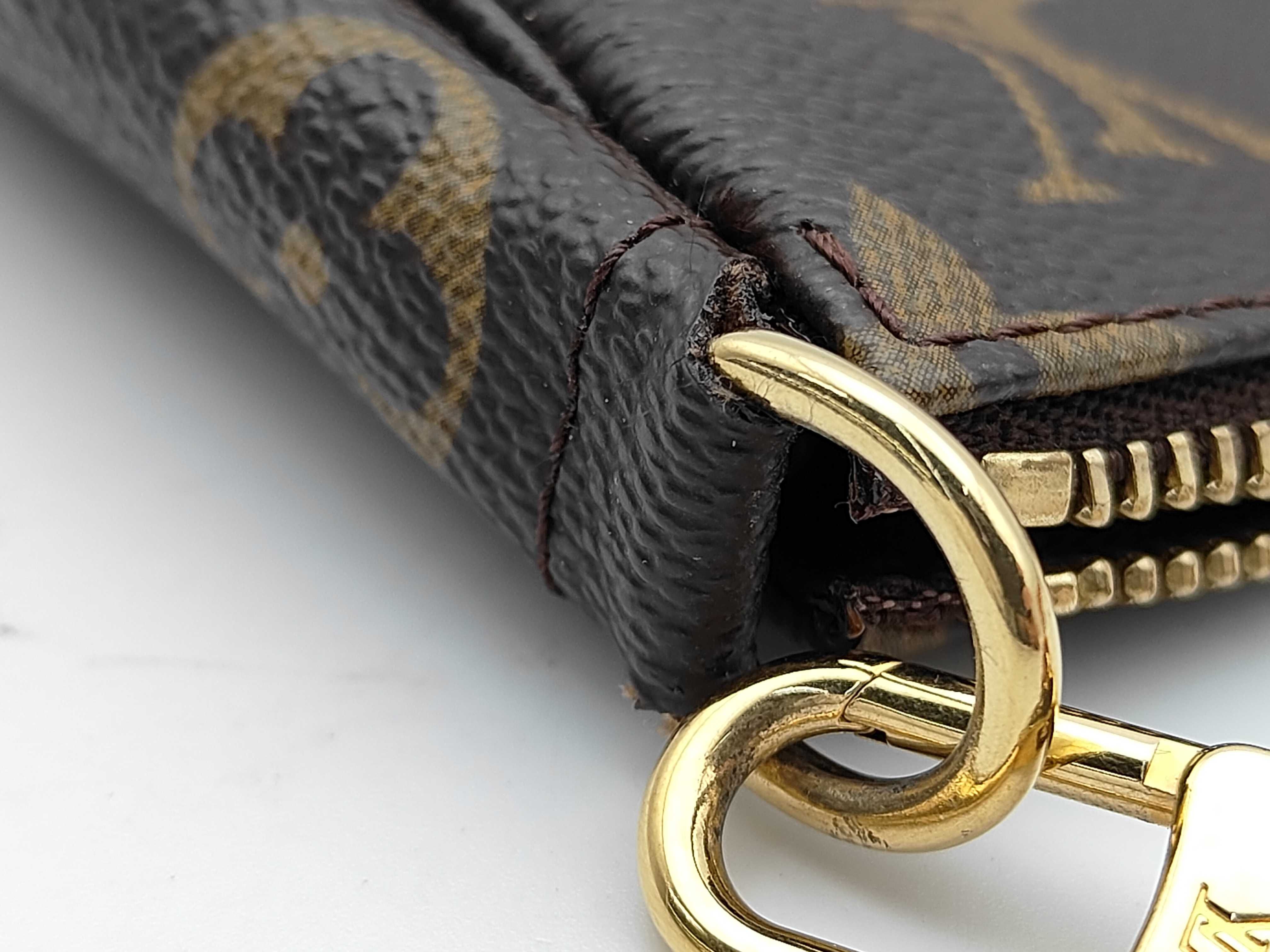 LV Pocket Accessoires M51980 Monogram Pouch — view 3