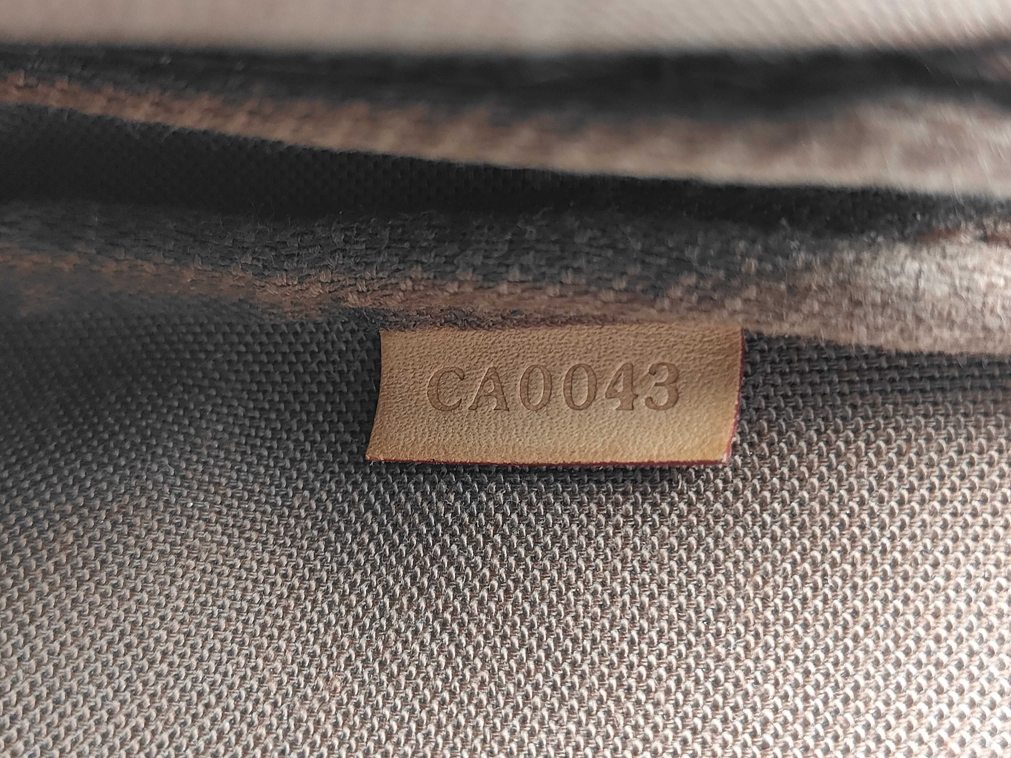 LV Pocket Accessoires M51980 Monogram Pouch — view 7