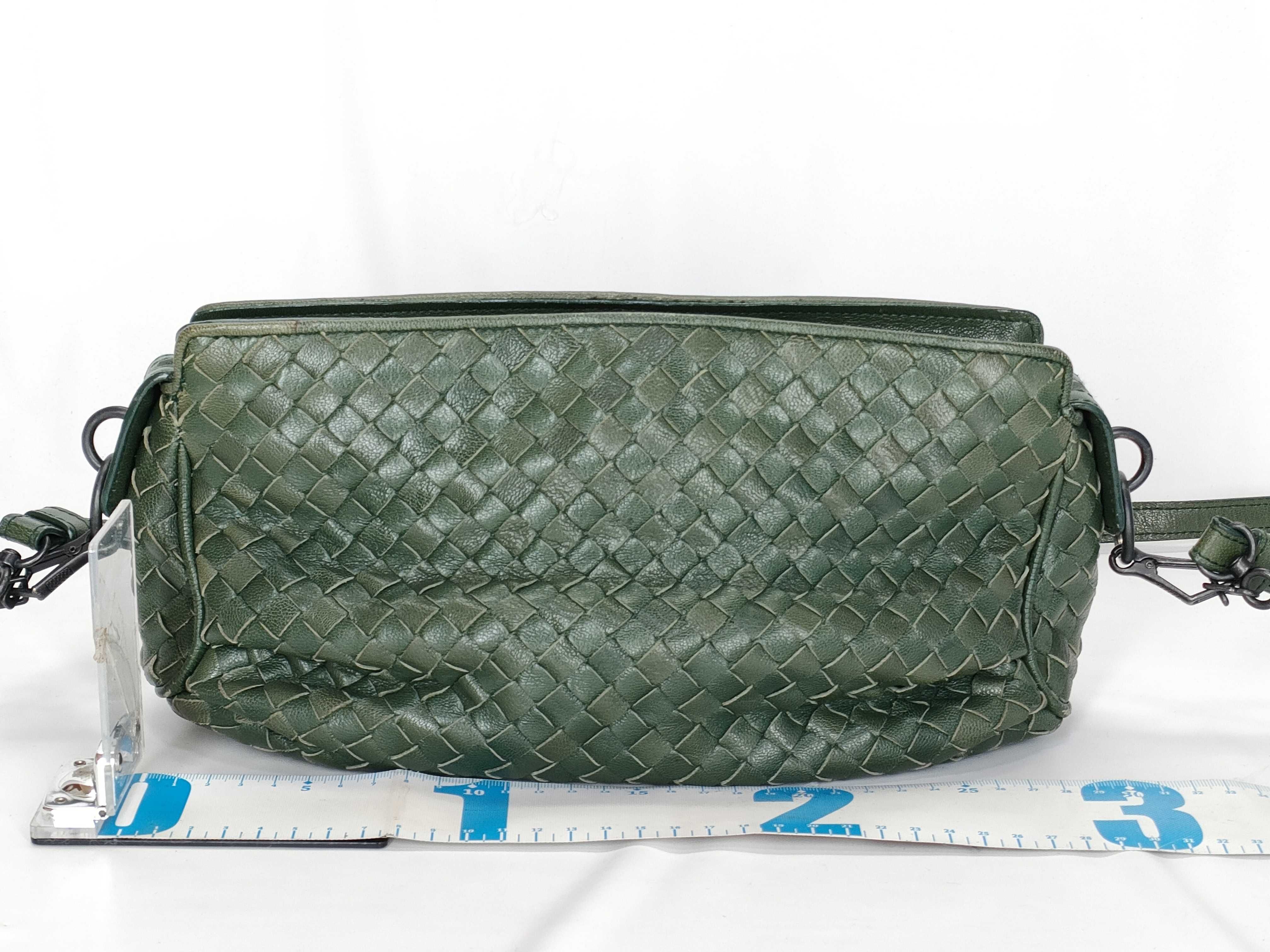 Intrecciato One Shoulder Bag Green Shoulder Bag — view 2