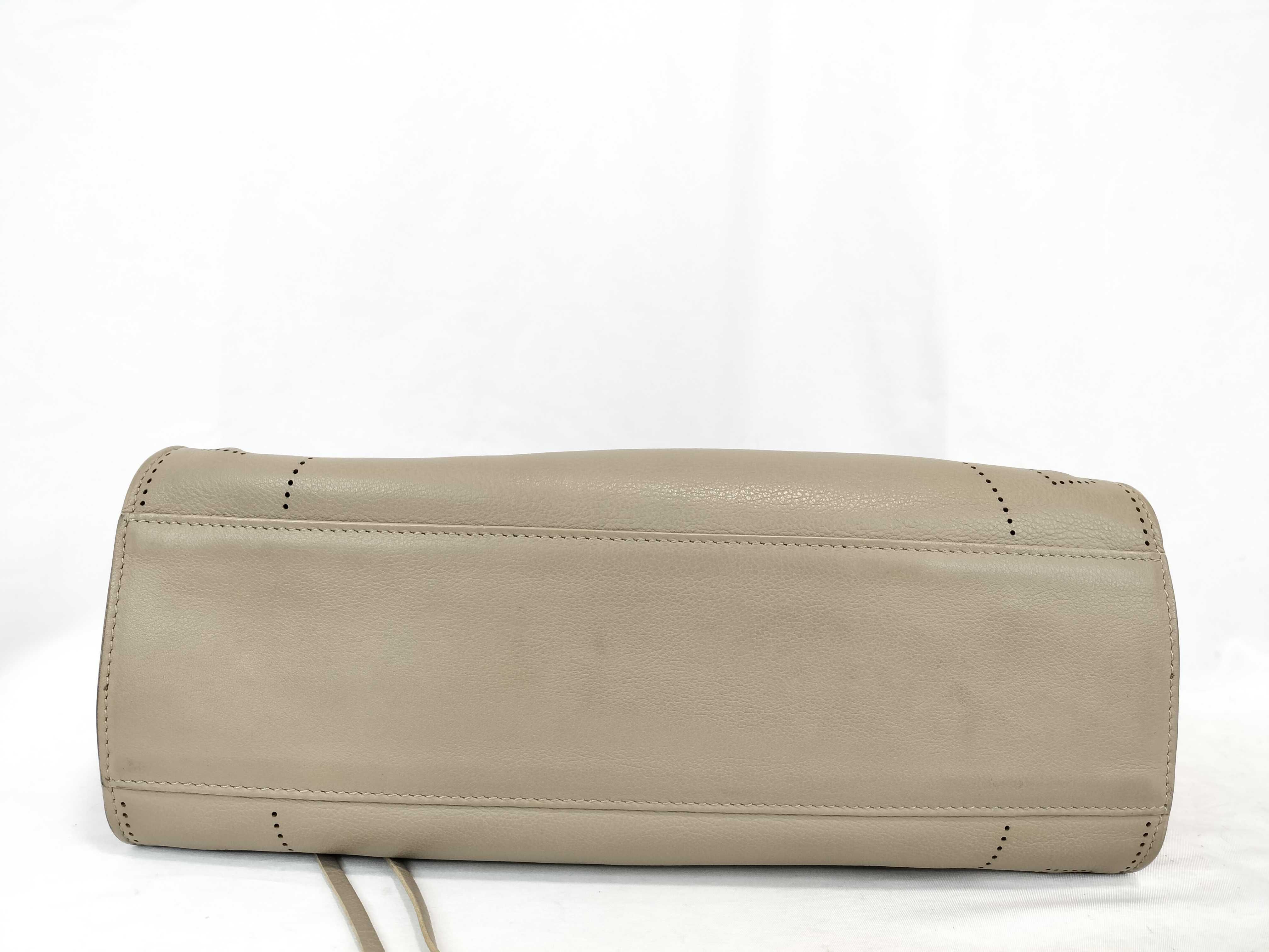 ID- Cow Skin Blackout City 2-way handbag Beige with mirror 443516 Handbag — view 8