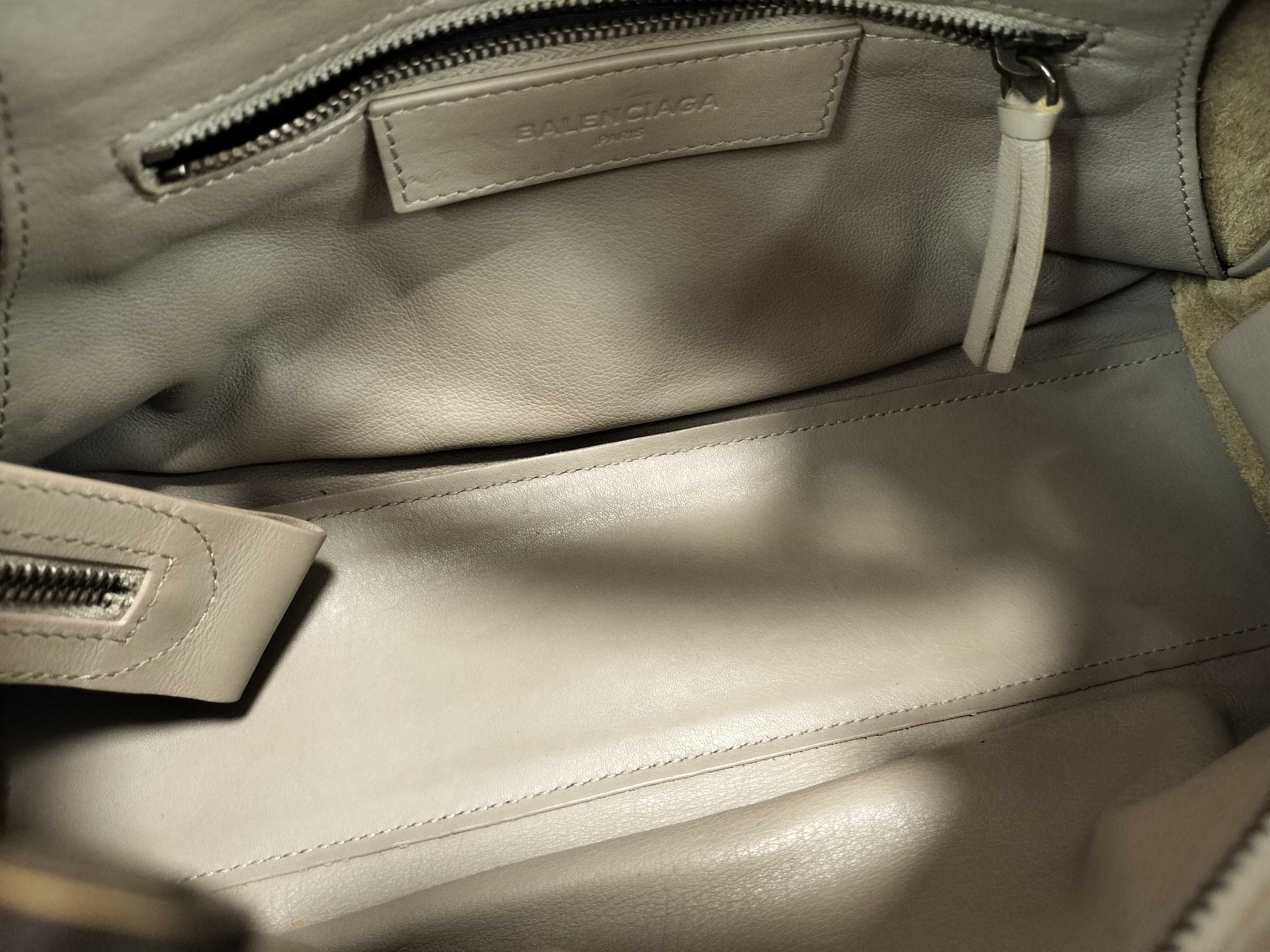 ID- Cow Skin Blackout City 2-way handbag Beige with mirror 443516 Handbag — view 10