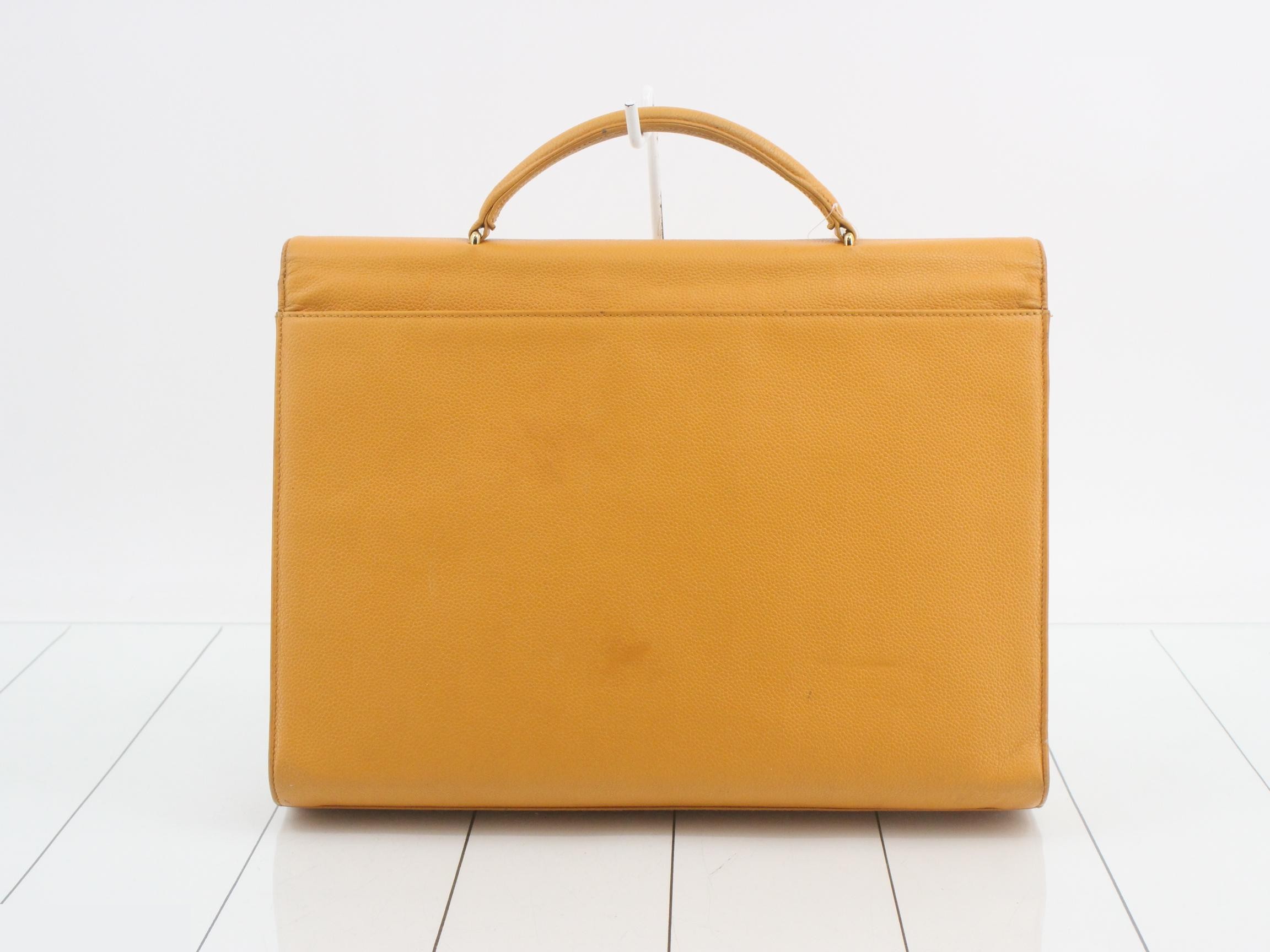 handbag — view 2