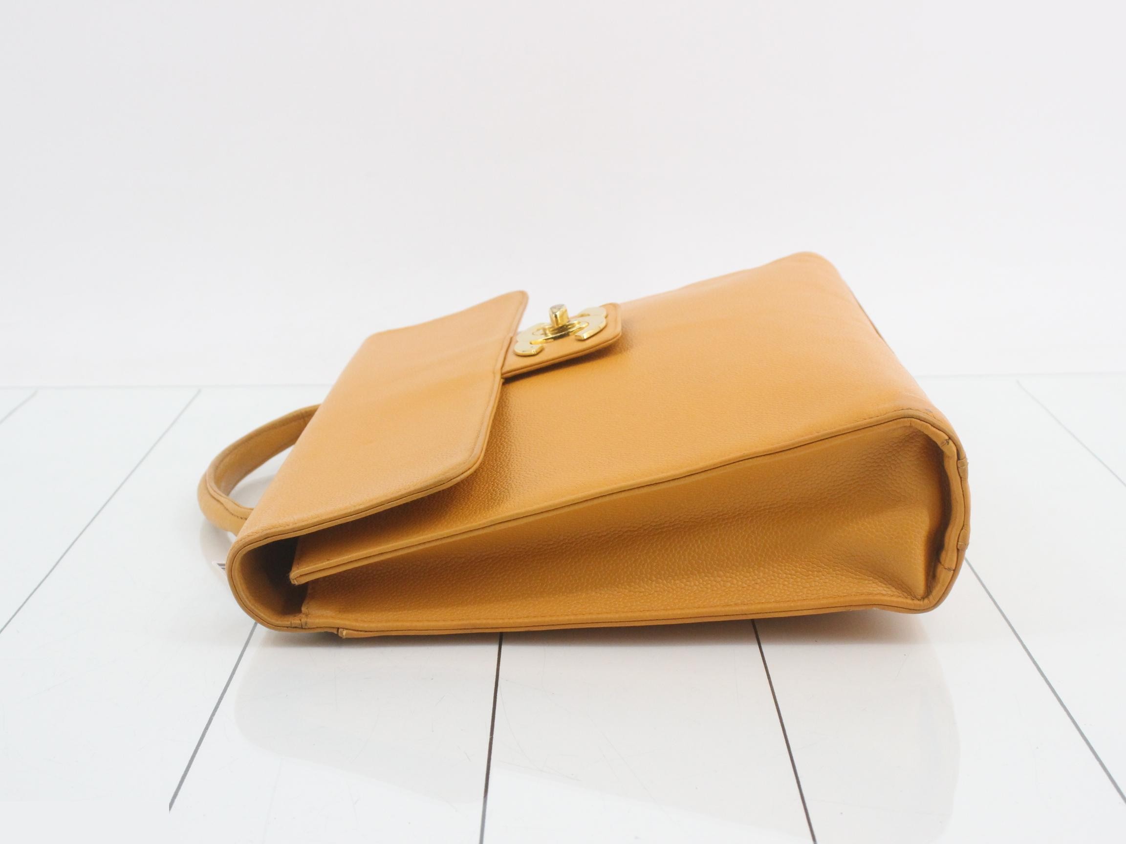 handbag — view 4