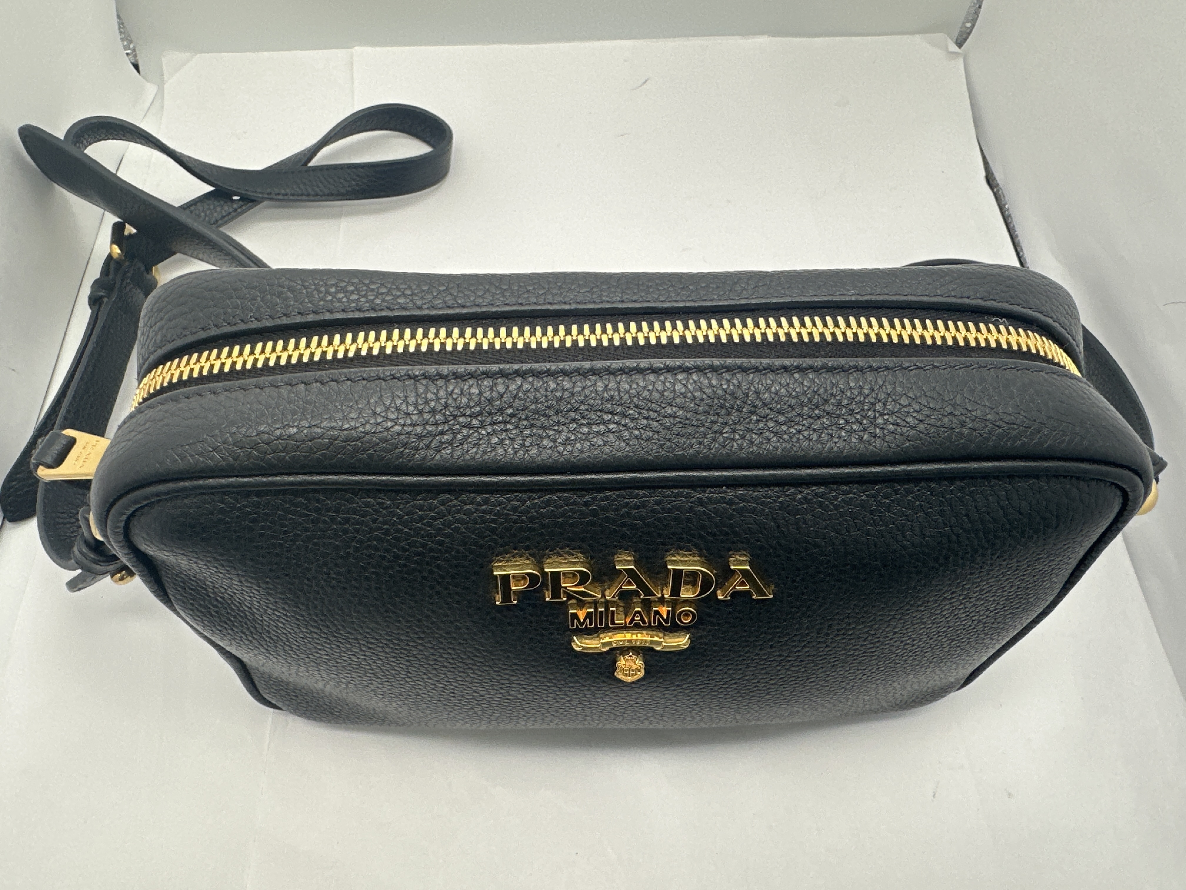 Vitello Phoenix Leather Shoulder Bag 1BH103 — view 5