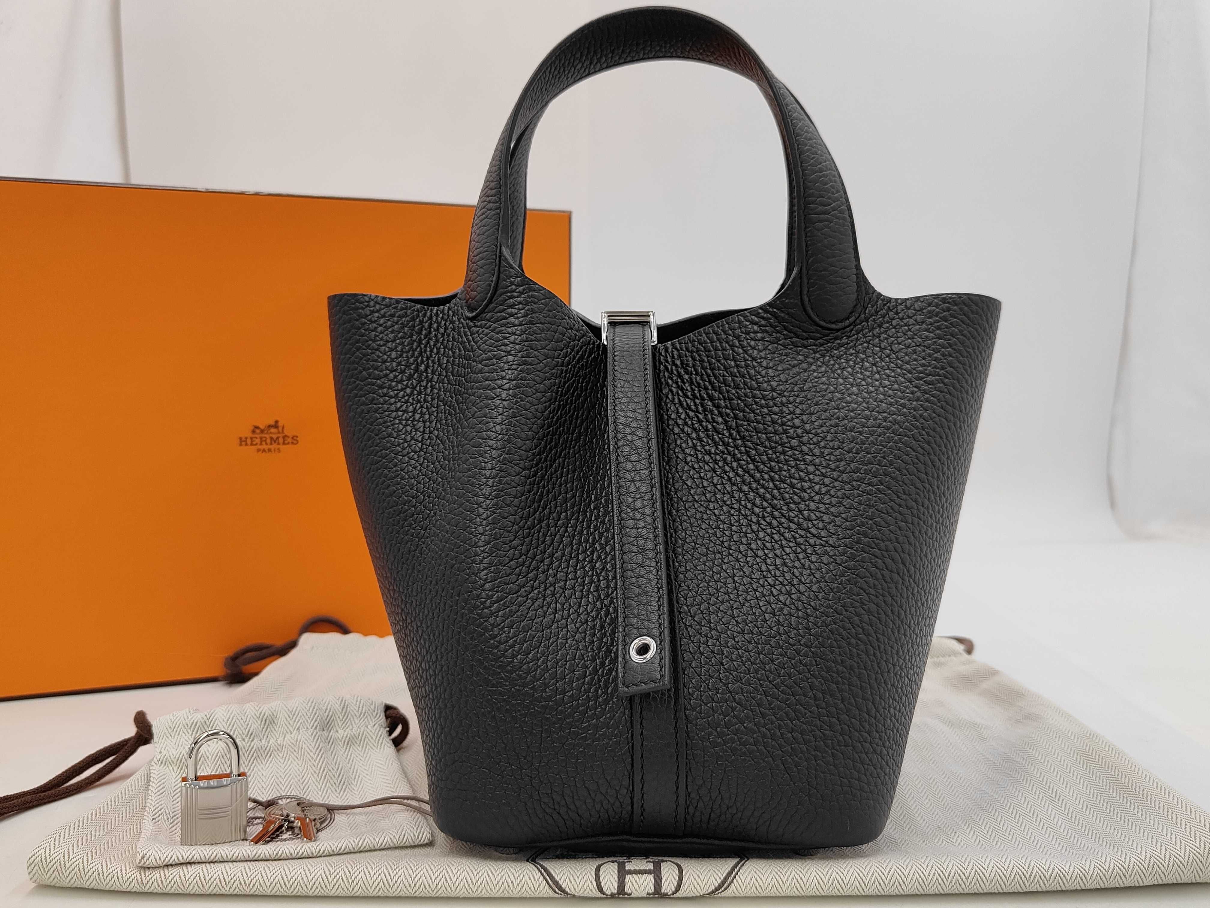 Picotin Lock 18 PM Taurillon Clemence Leather, Black, Silver Hardware, G Stamp, Handbag