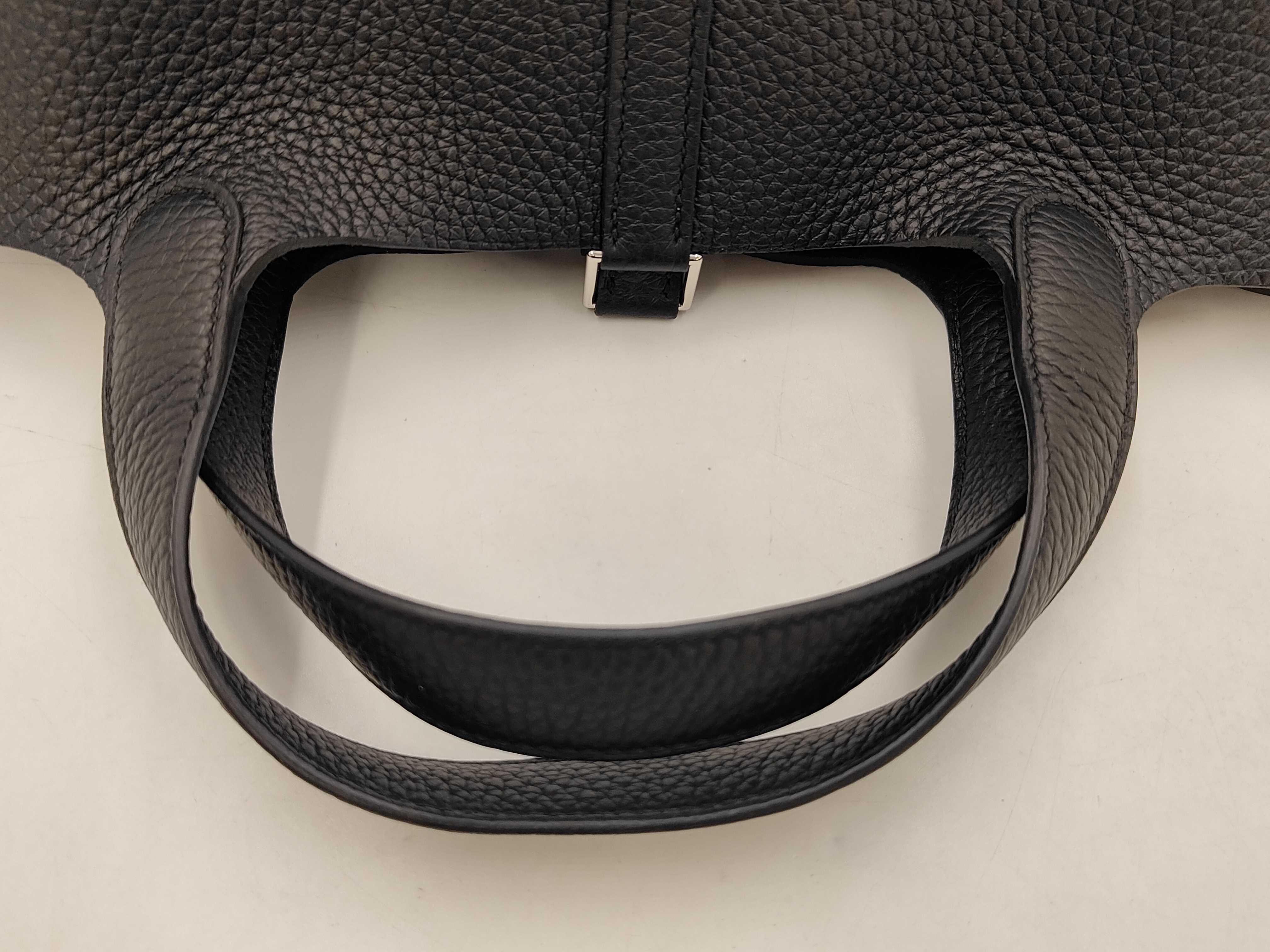 Picotin Lock 18 PM Taurillon Clemence Leather, Black, Silver Hardware, G Stamp, Handbag — view 5