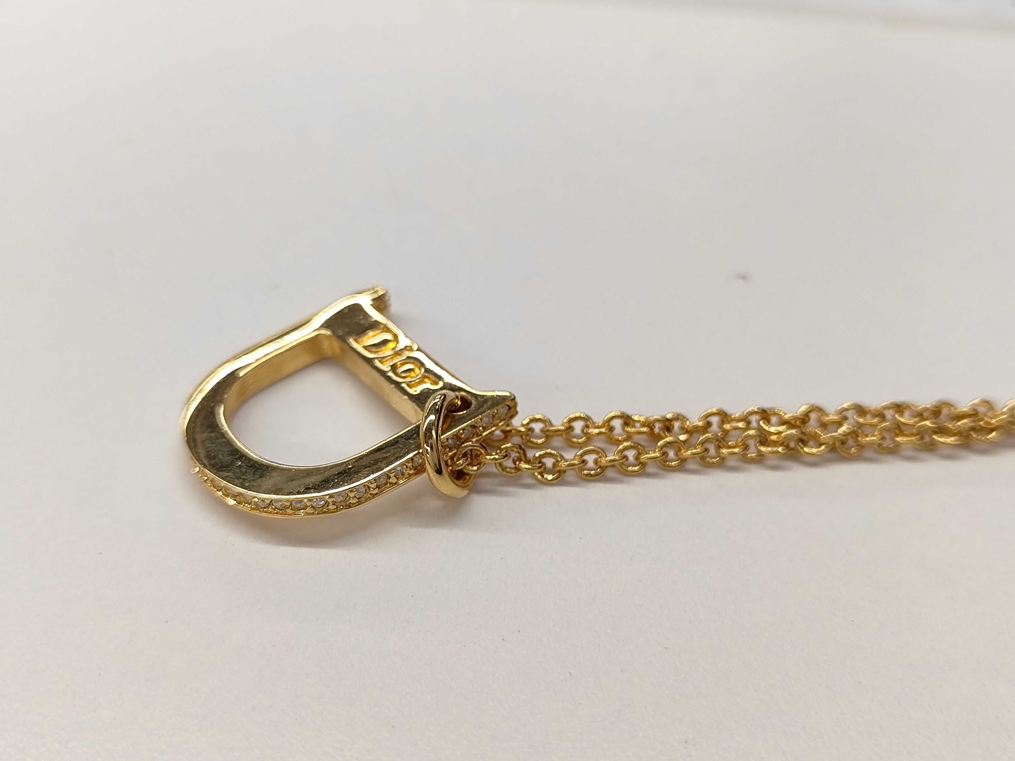 necklace — view 2