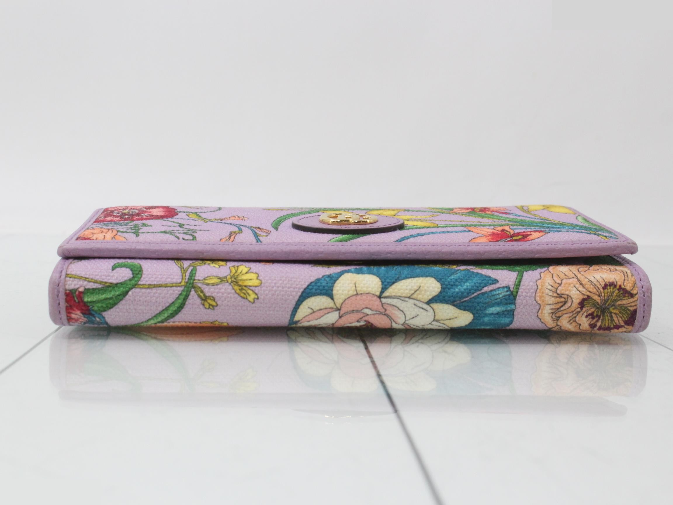 Flora Canvas Chain Wallet — view 3