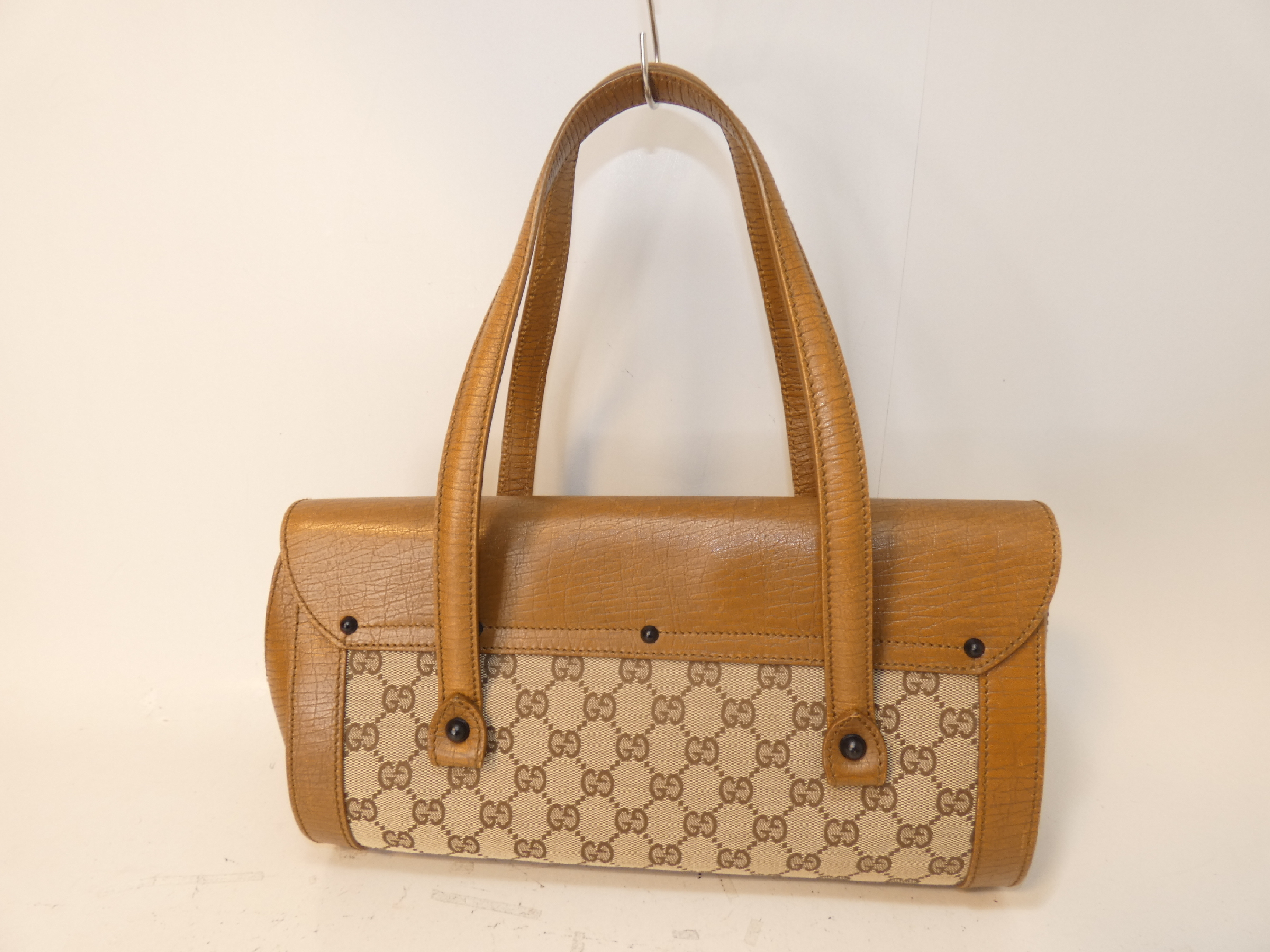 Bamboo Lock GG Canvas Shoulder Handbag — view 2