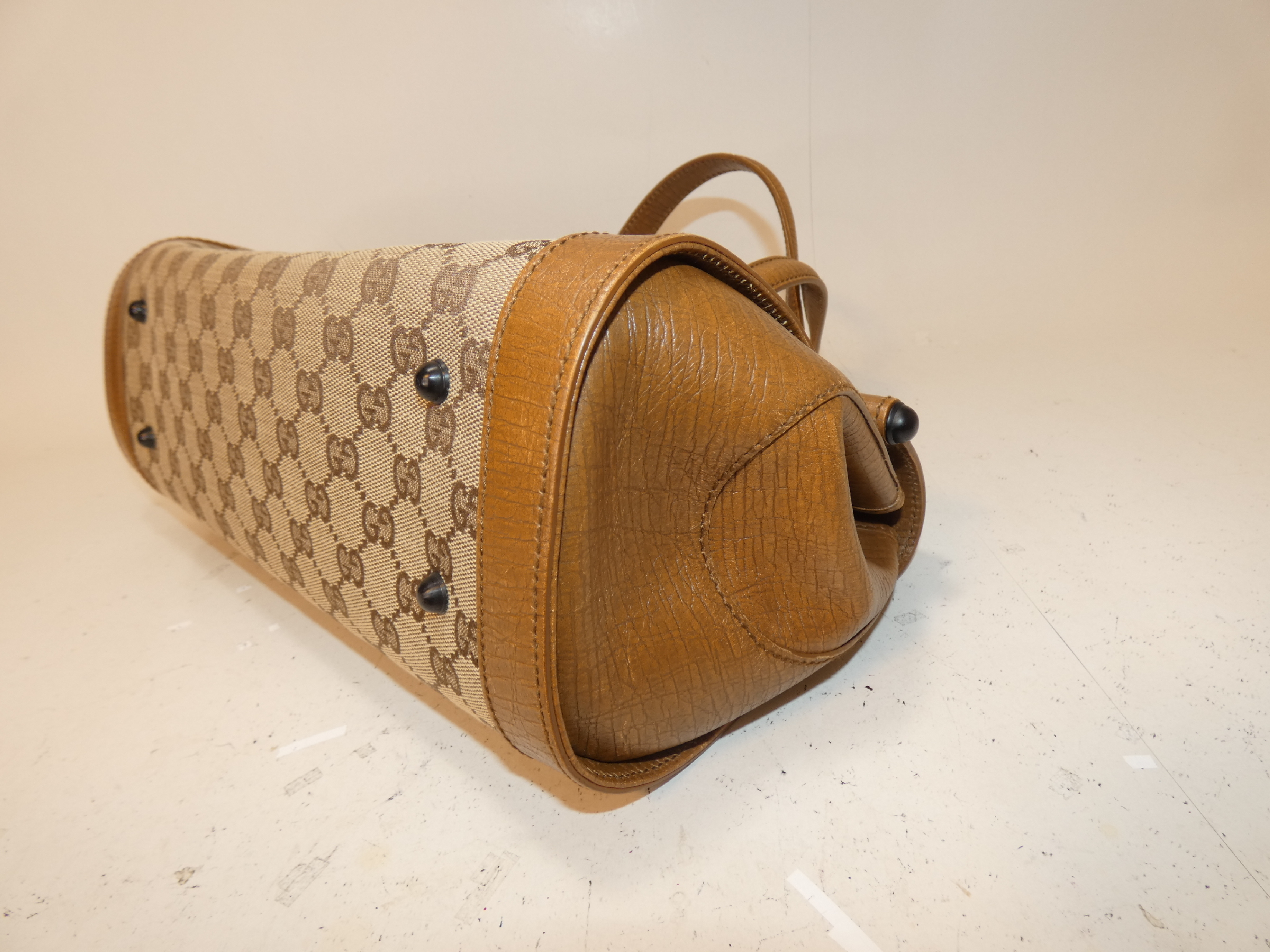 Bamboo Lock GG Canvas Shoulder Handbag — view 8
