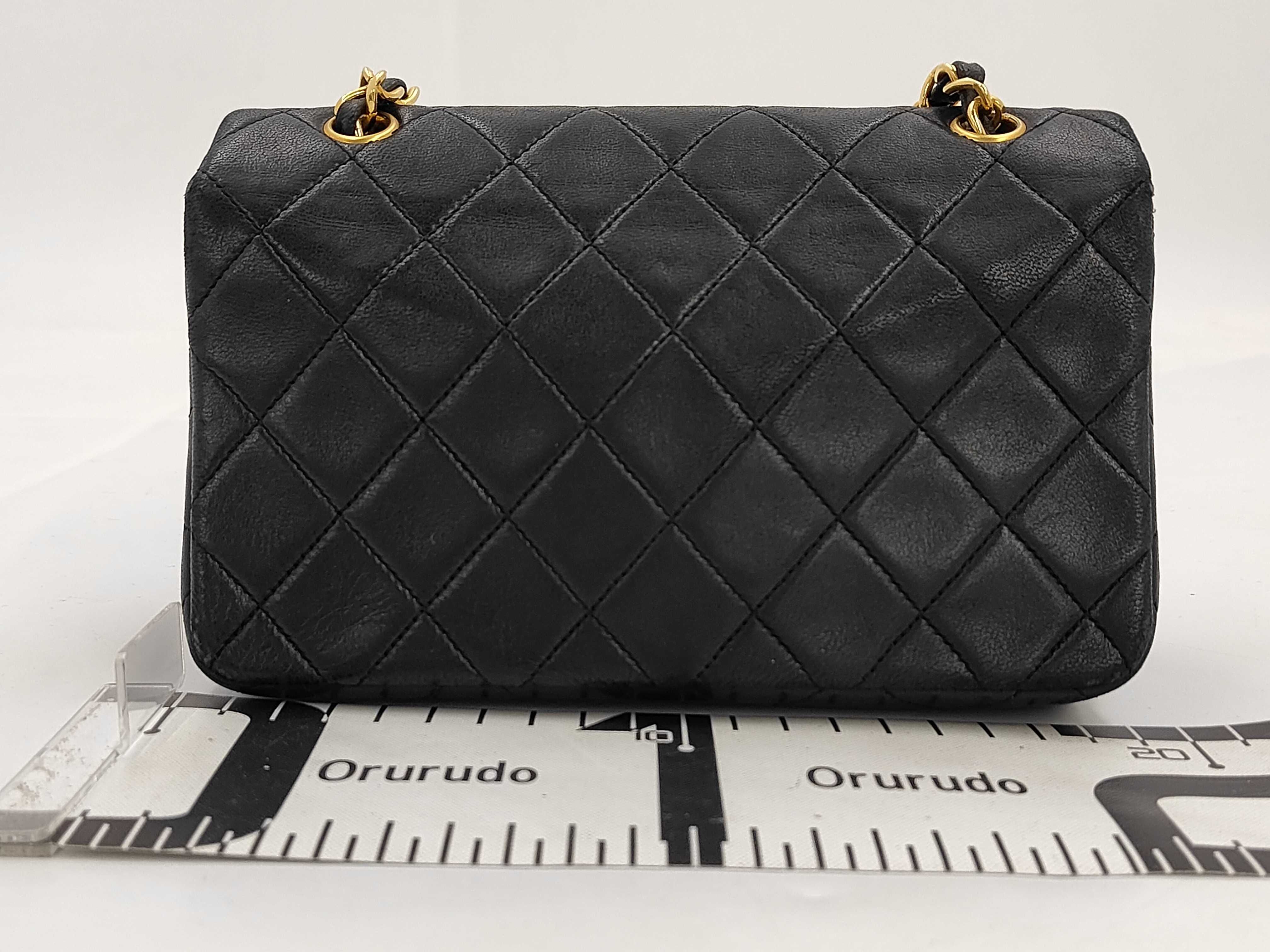 Matelasse 19 Chain Shoulder Bag — view 2