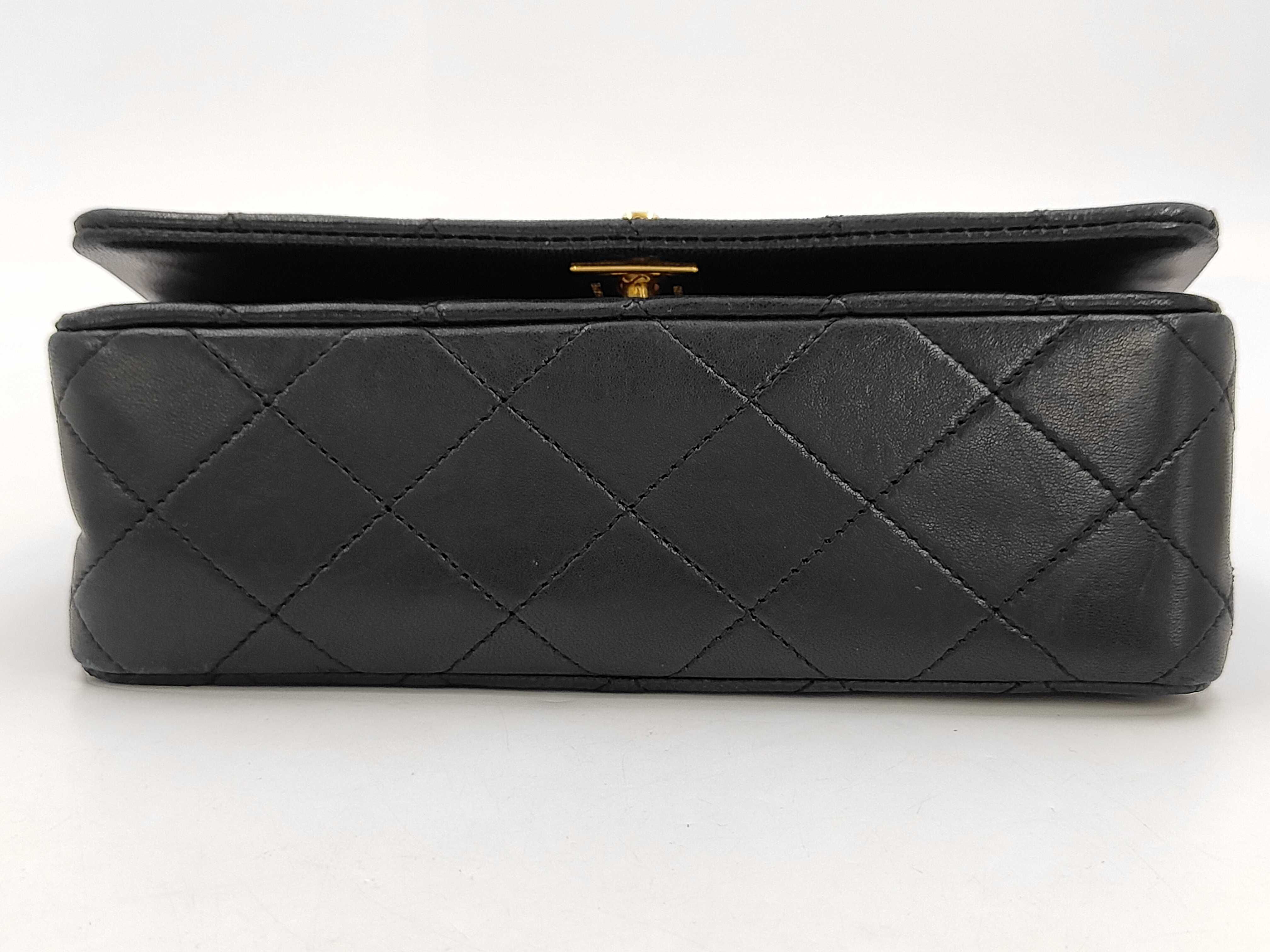 Matelasse 19 Chain Shoulder Bag — view 3