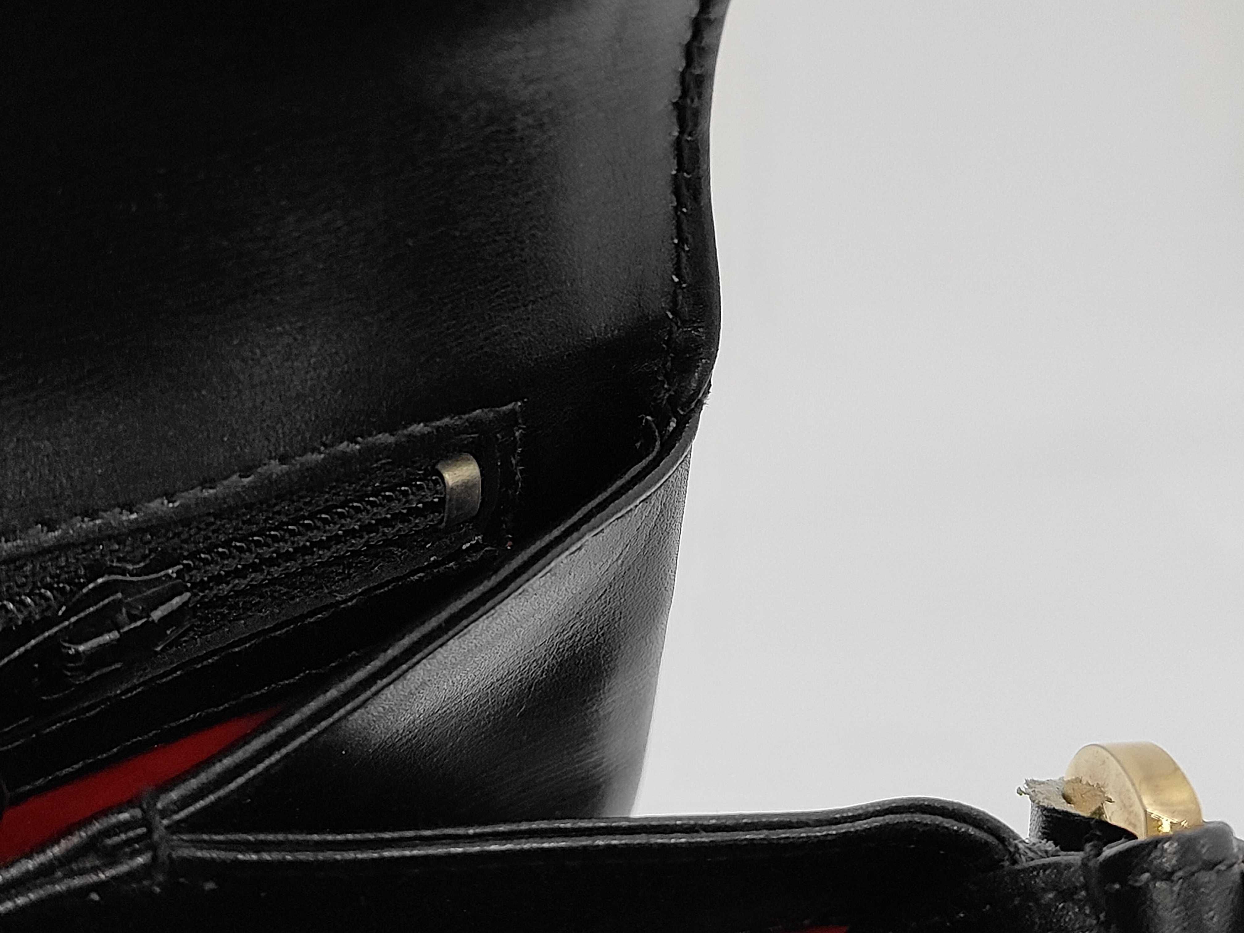 Old Leather Handbag with Flap, Black, Vintage Gucci Handbag — view 8