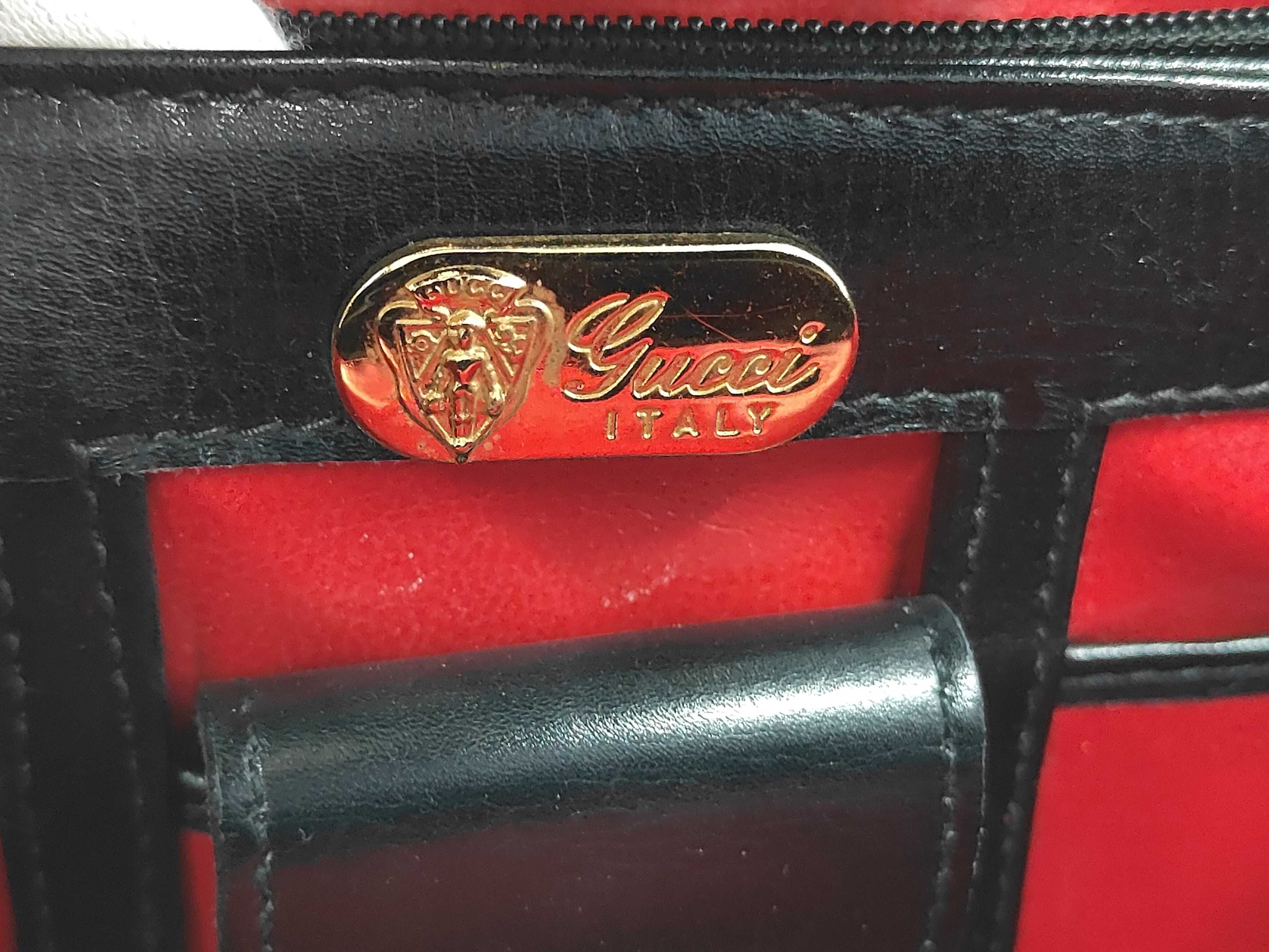 Old Leather Handbag with Flap, Black, Vintage Gucci Handbag — view 9