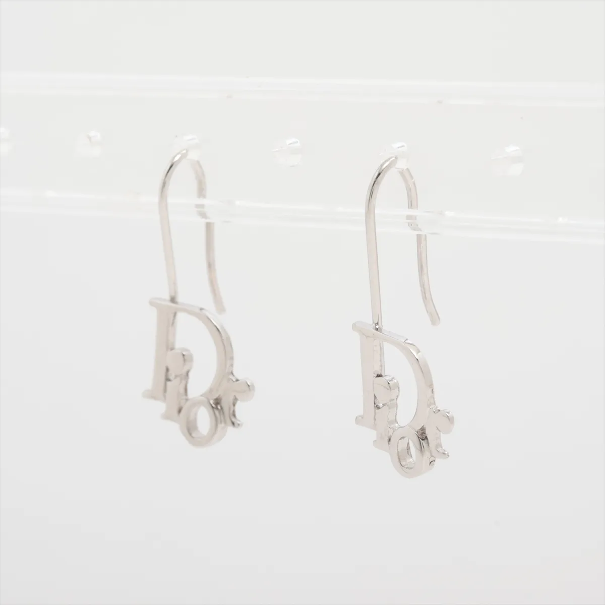 logo earrings (for both ears), metal, silver. — view 3