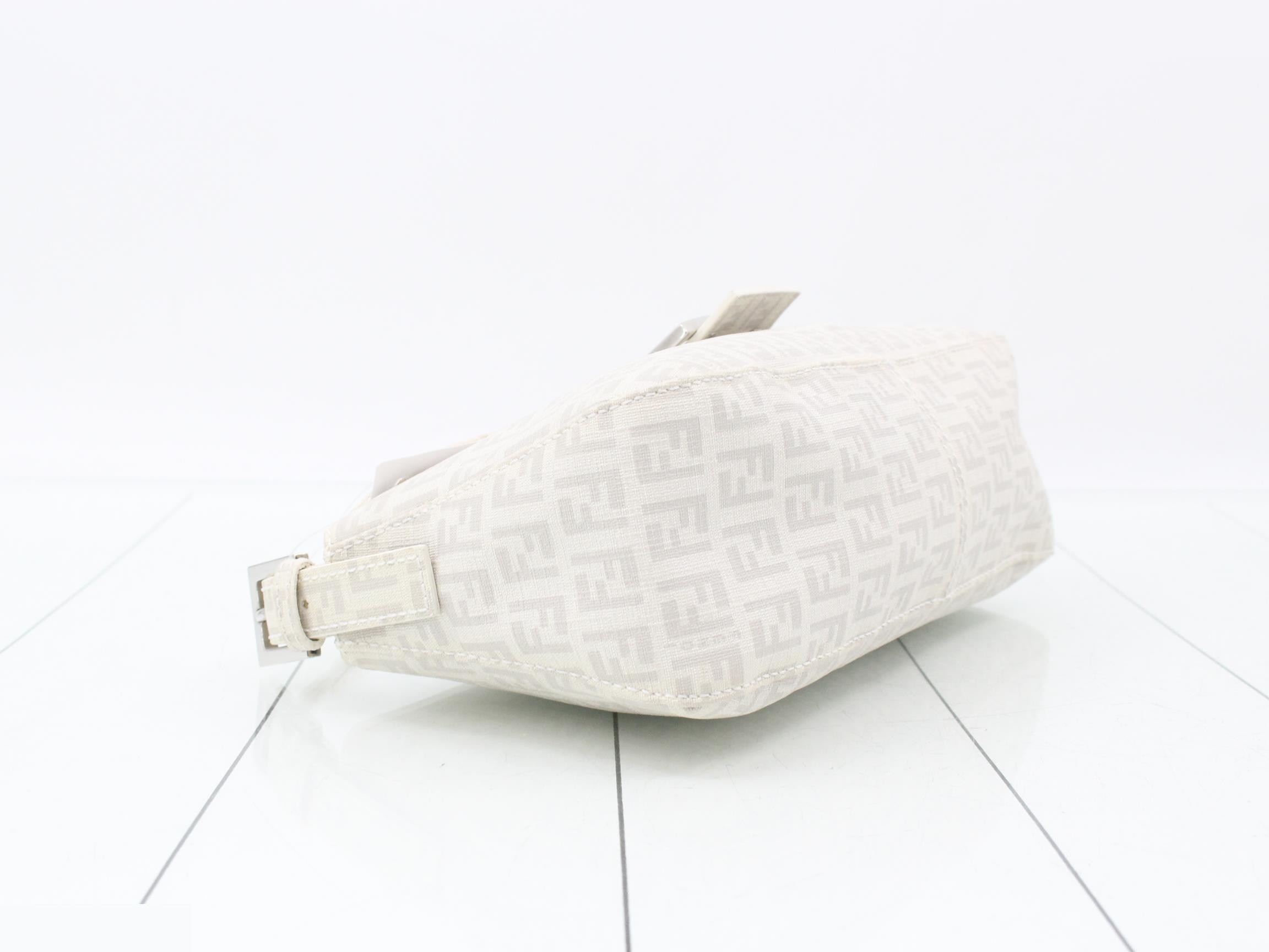 Mamma Bucket Zucchino Chain One-Shoulder Bag — view 5