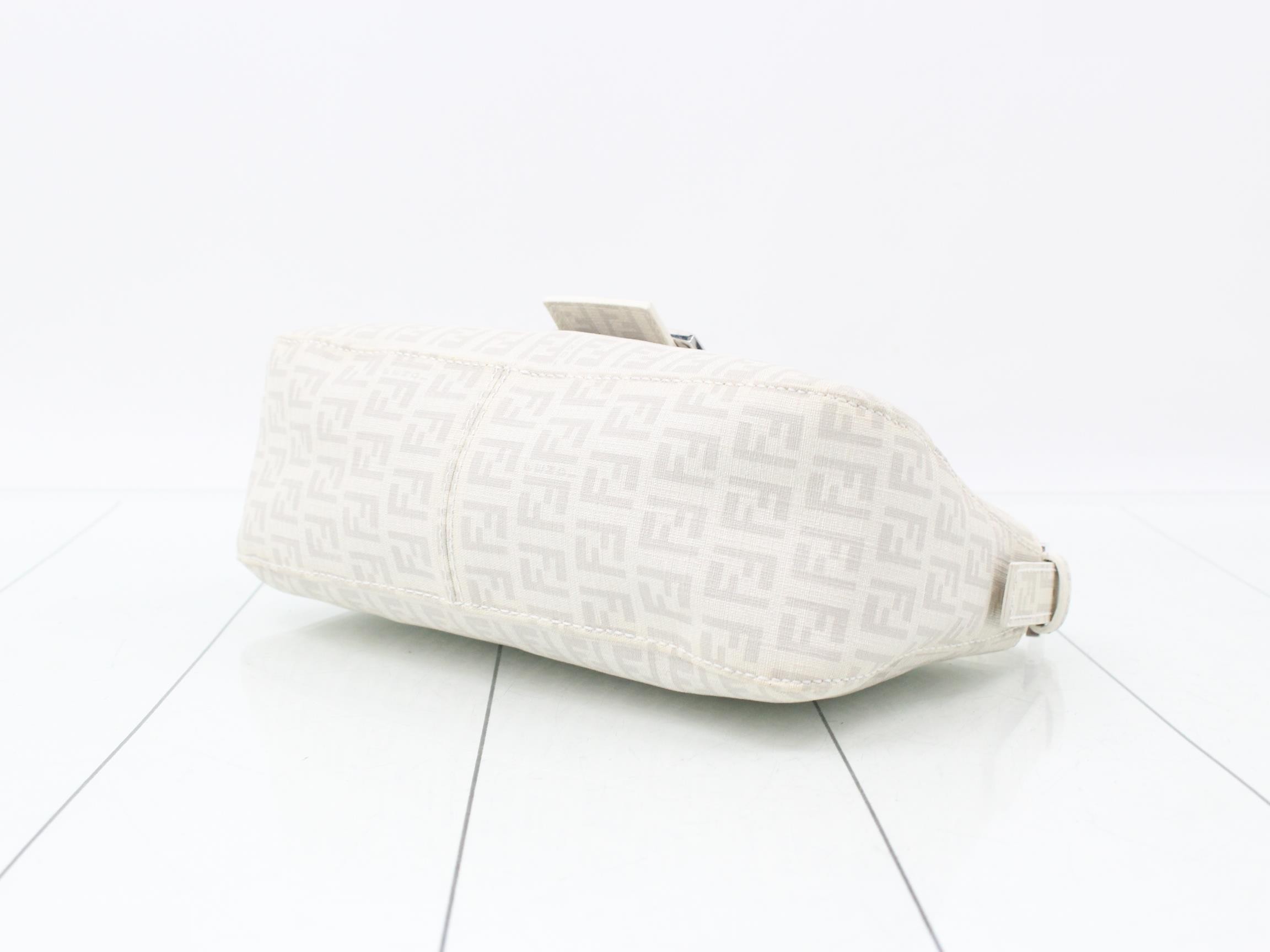 Mamma Bucket Zucchino Chain One-Shoulder Bag — view 6
