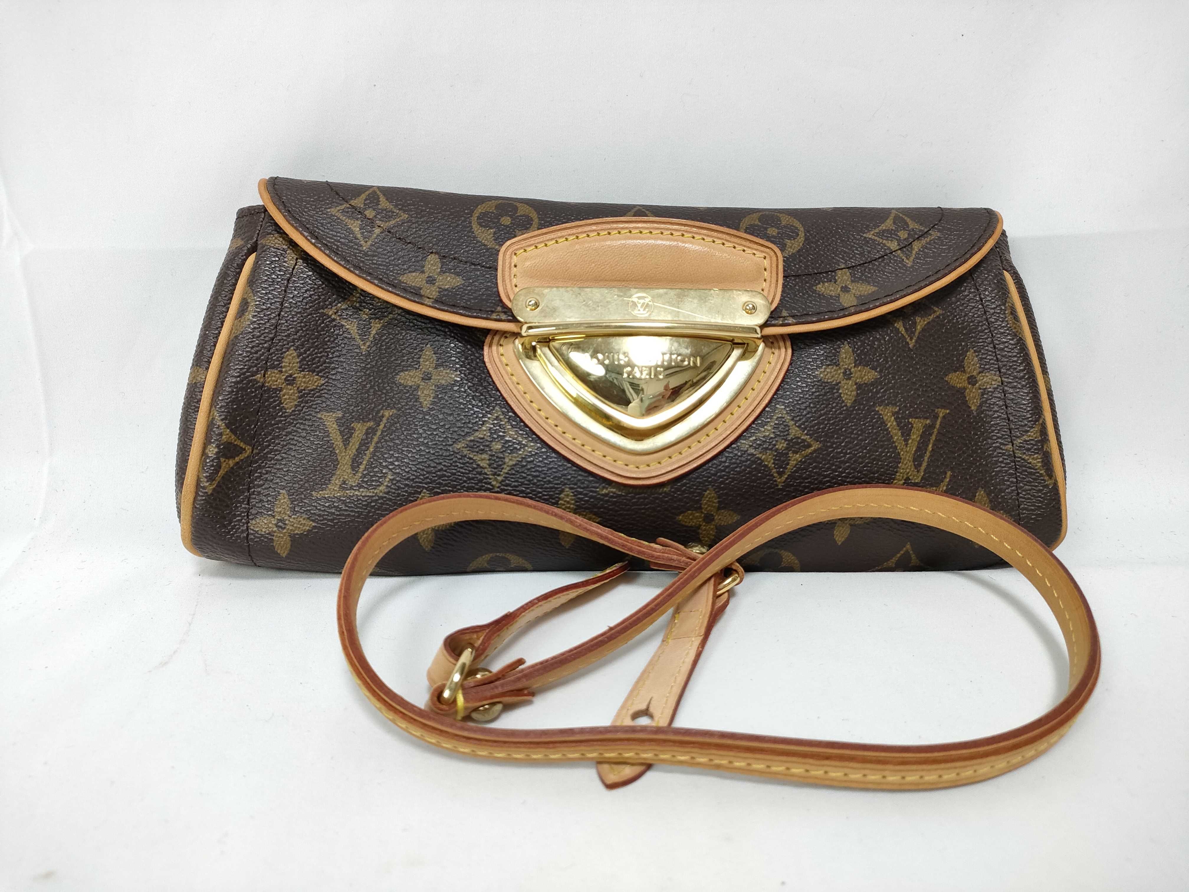 Monogram Louis Vuitton Pochette Beverly M40122 Shoulder Bag