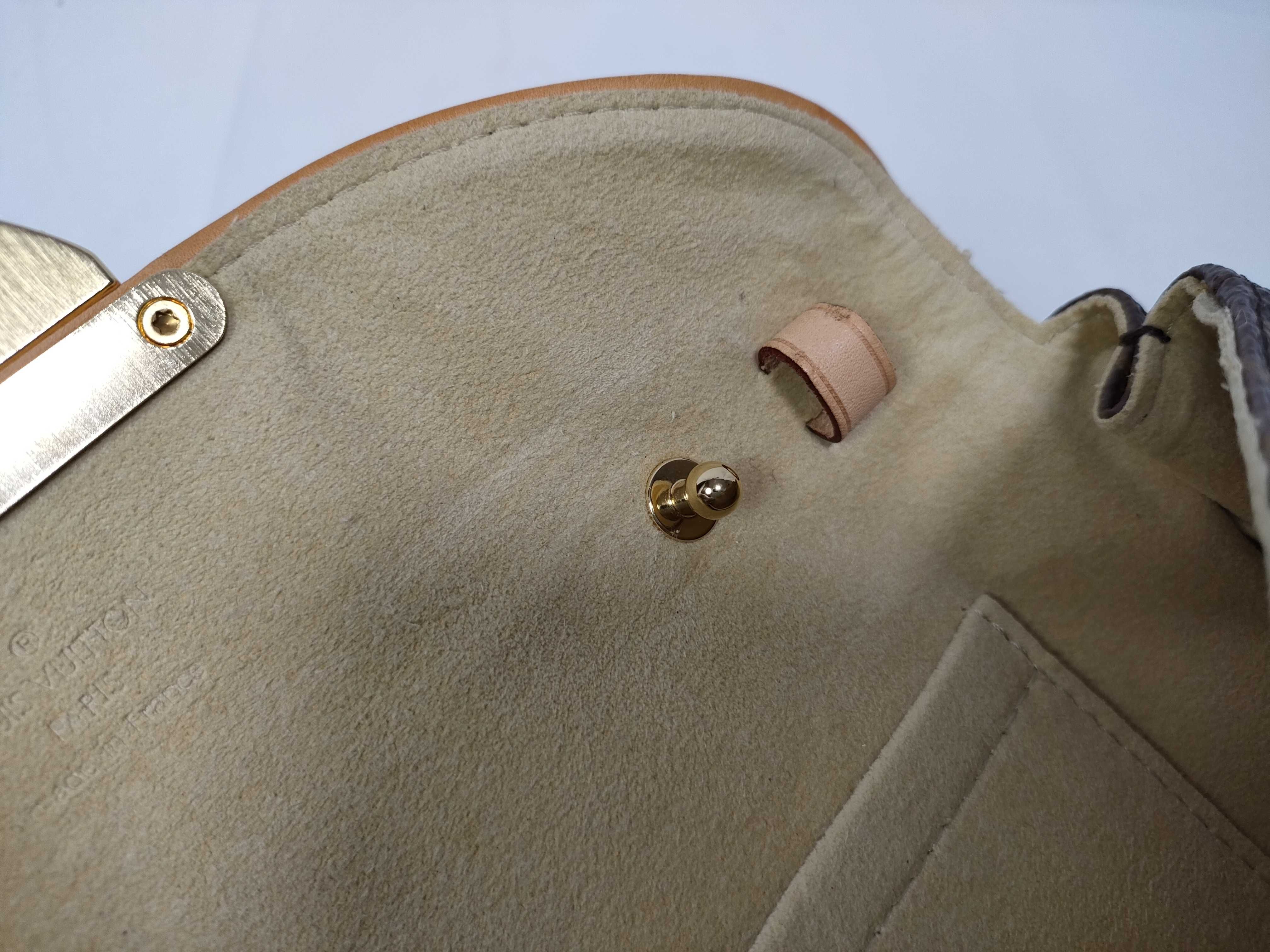 Monogram Louis Vuitton Pochette Beverly M40122 Shoulder Bag — view 8